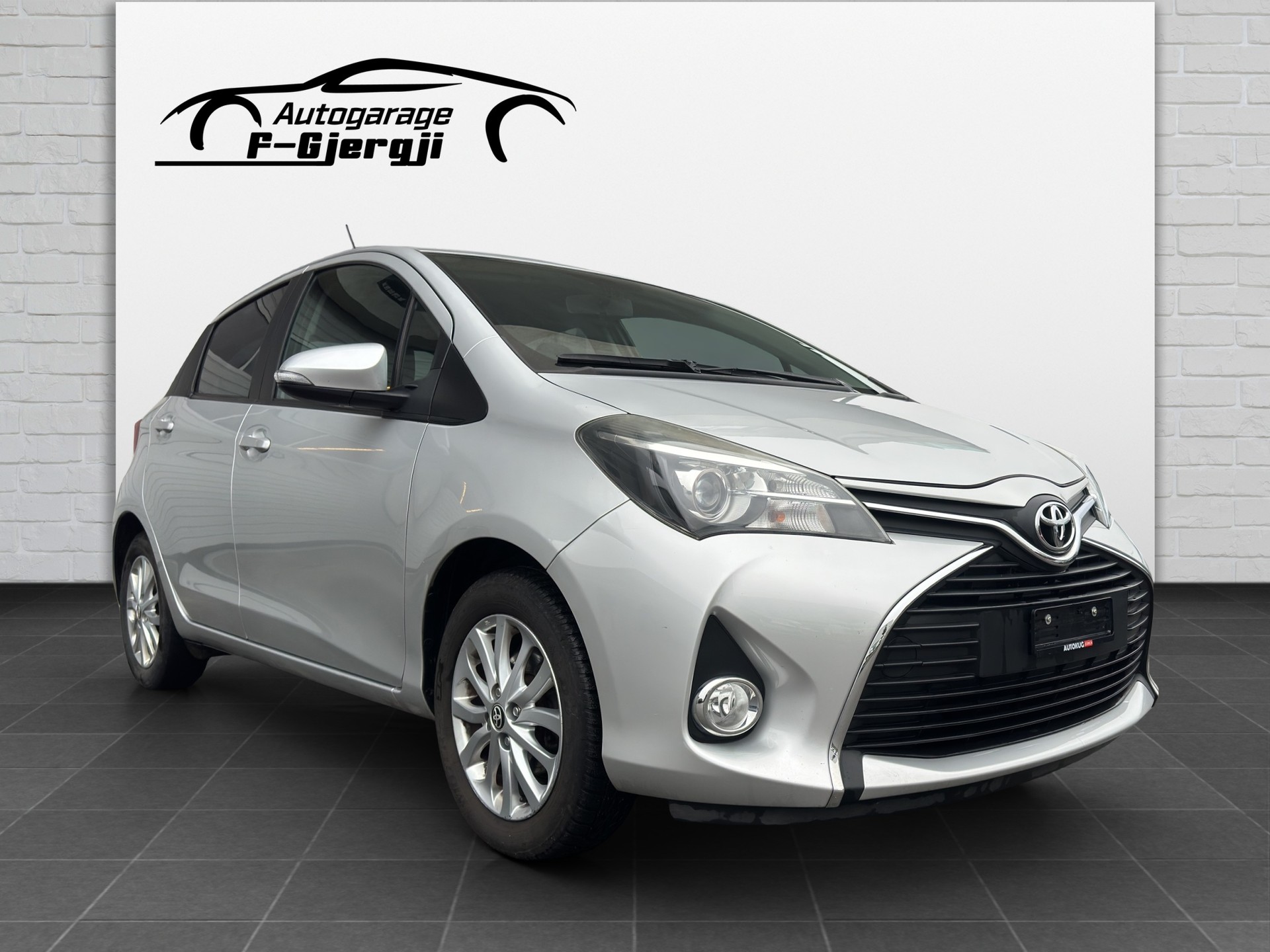 TOYOTA Yaris 1.33 Luna-showroom-element-1
