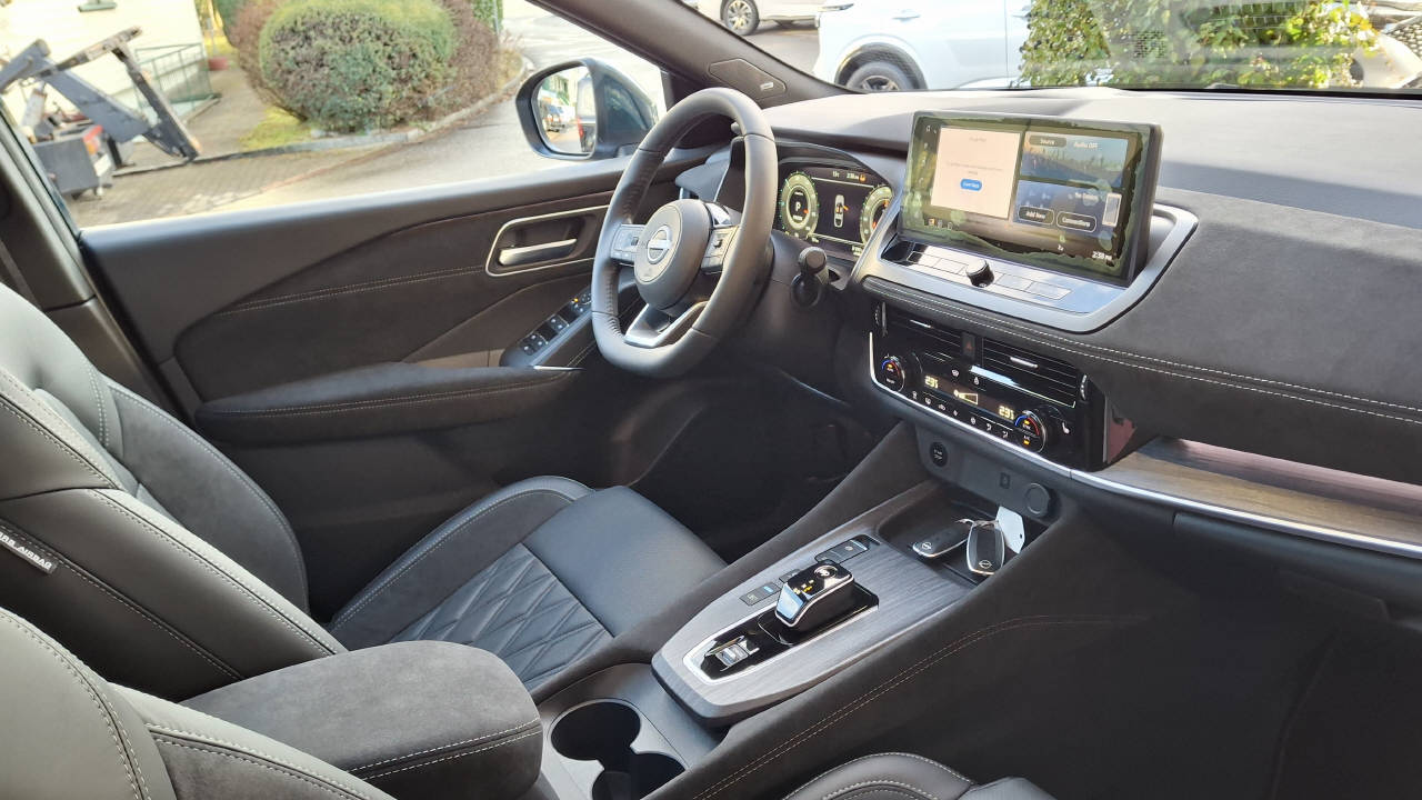 NISSAN Qashqai 1.5 VC-T Tekna+-image-5