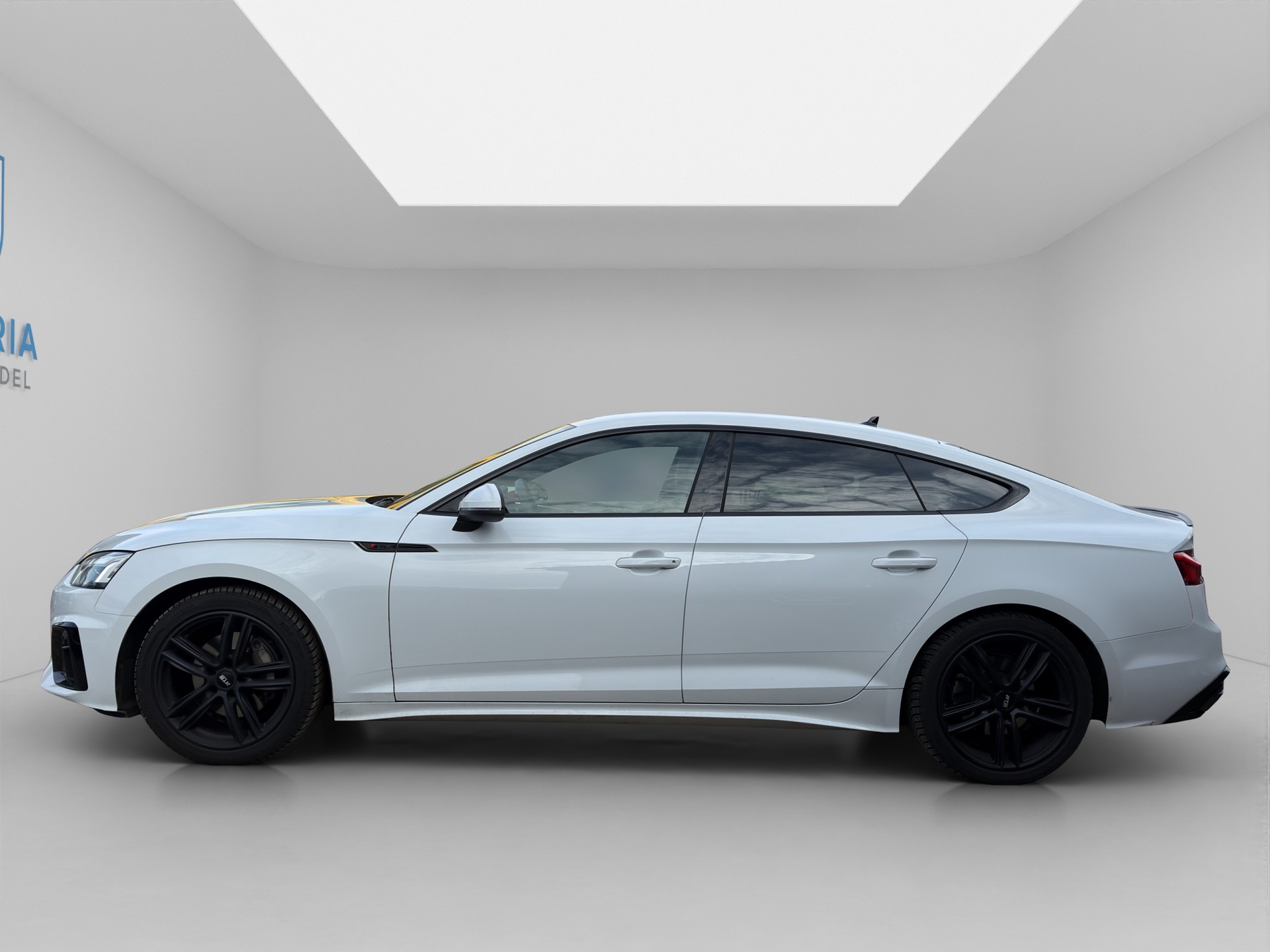 AUDI A5 Sportback 40 TDI S-Line Attraction quattro S-tronic-image-1