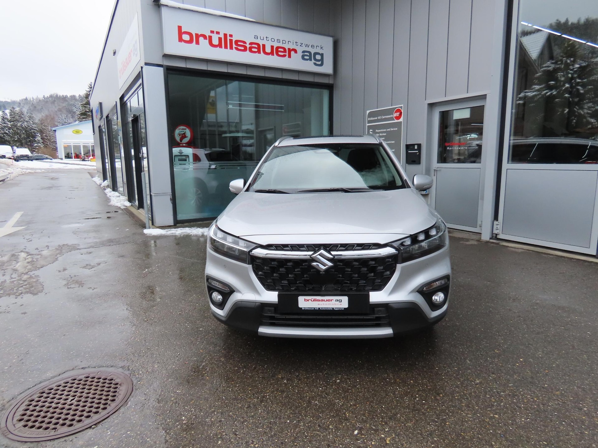 SUZUKI S-Cross 1.4 T Sakura Top Hybrid 4x4-showroom-element-1