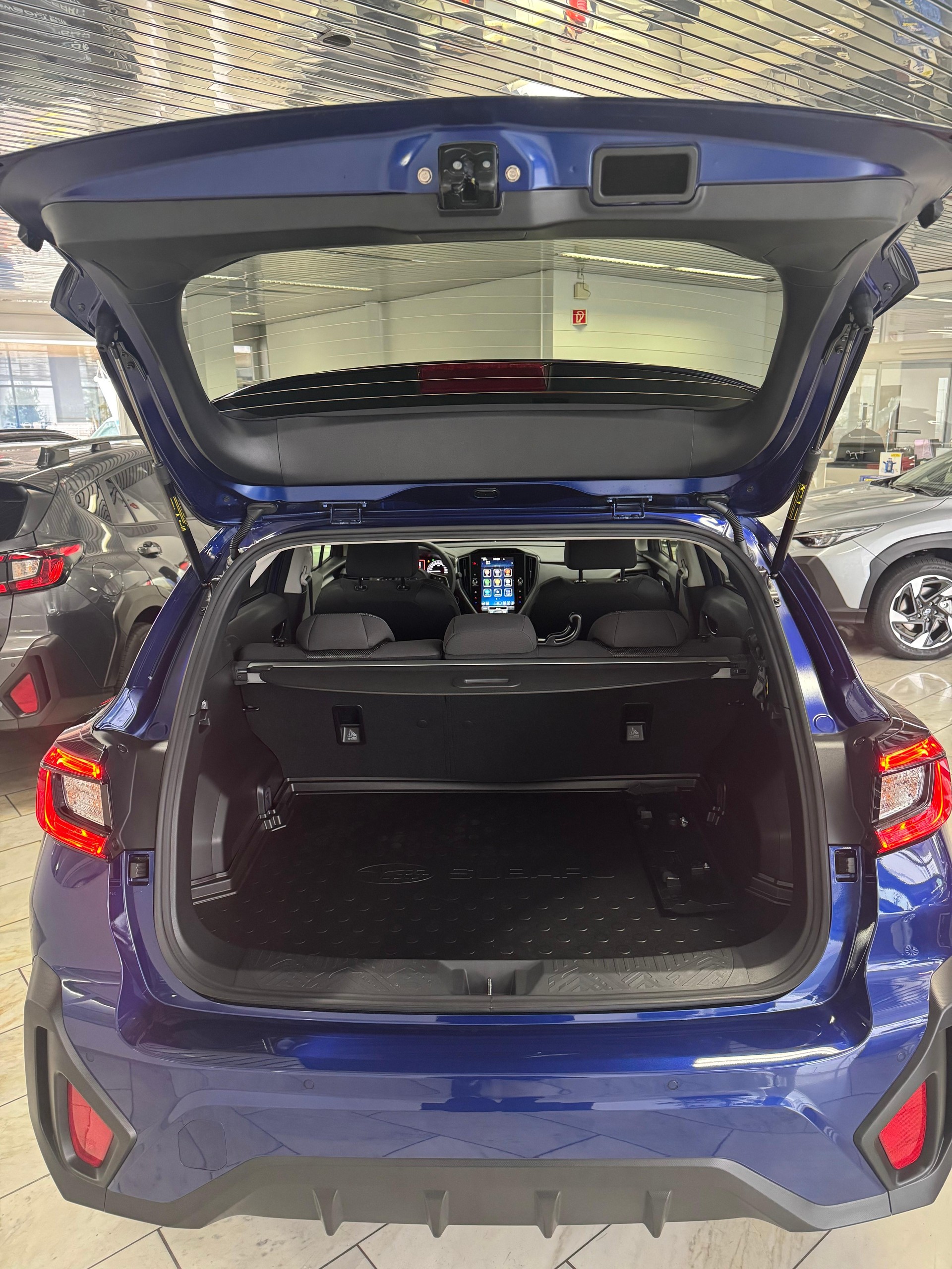 SUBARU Crosstrek 2.0i e-Boxer Swiss Plus-image-4