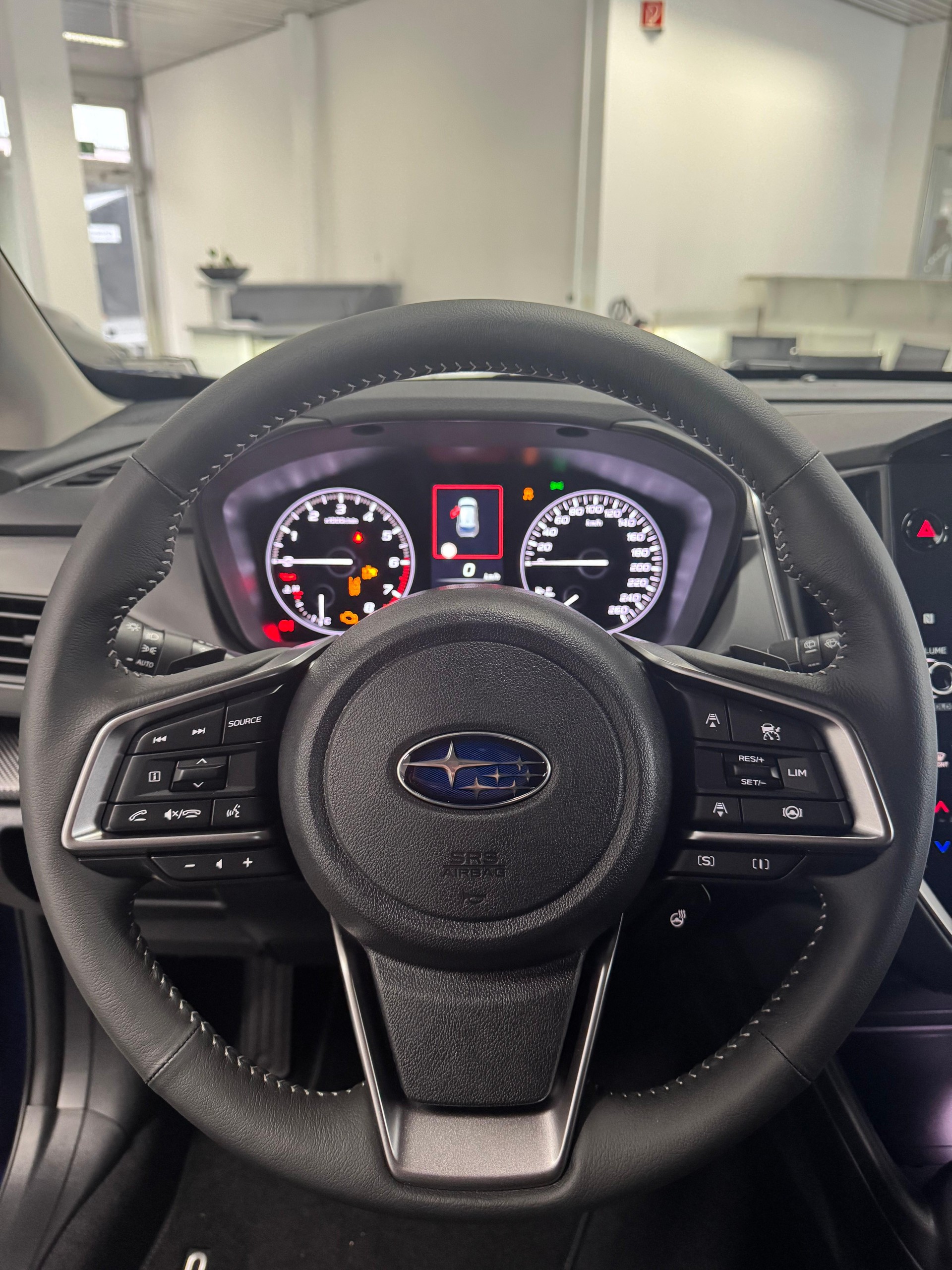 SUBARU Crosstrek 2.0i e-Boxer Swiss Plus-image-10