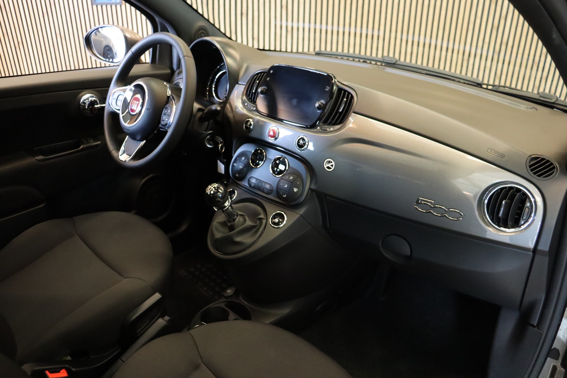 FIAT 500 1.0 Hybrid Lounge-image-9