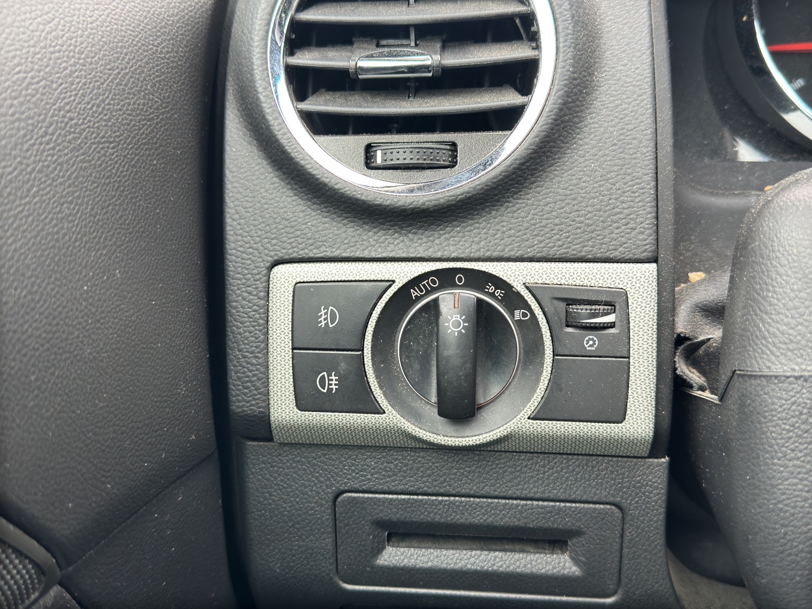 OPEL Antara 2.2 CDTi Cosmo 4WD Automatic-image-12