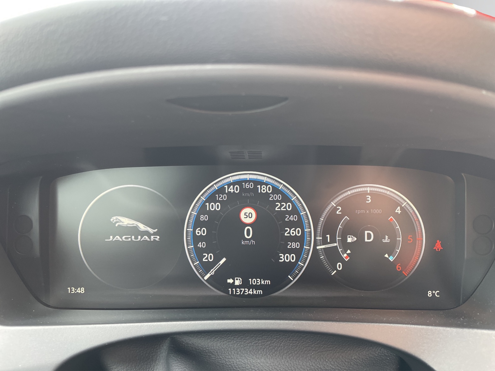 JAGUAR XE 25d R-Sport AWD Automat-image-17
