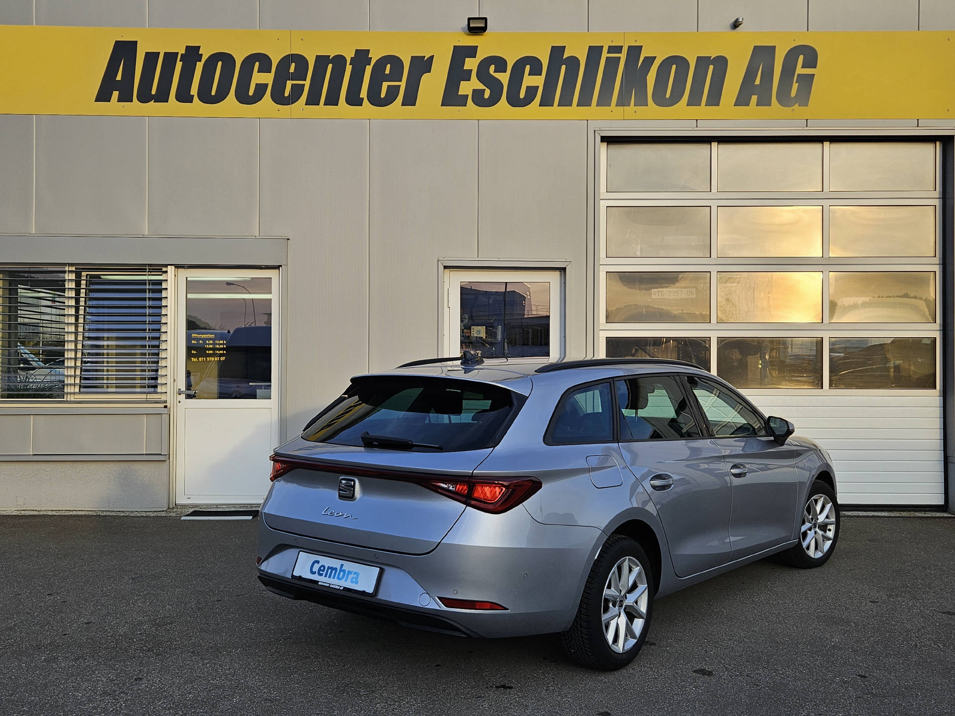 SEAT Leon ST 2.0 TDI Style DSG* Navi * Abstandsregeltempomat ACC *-showroom-element-3
