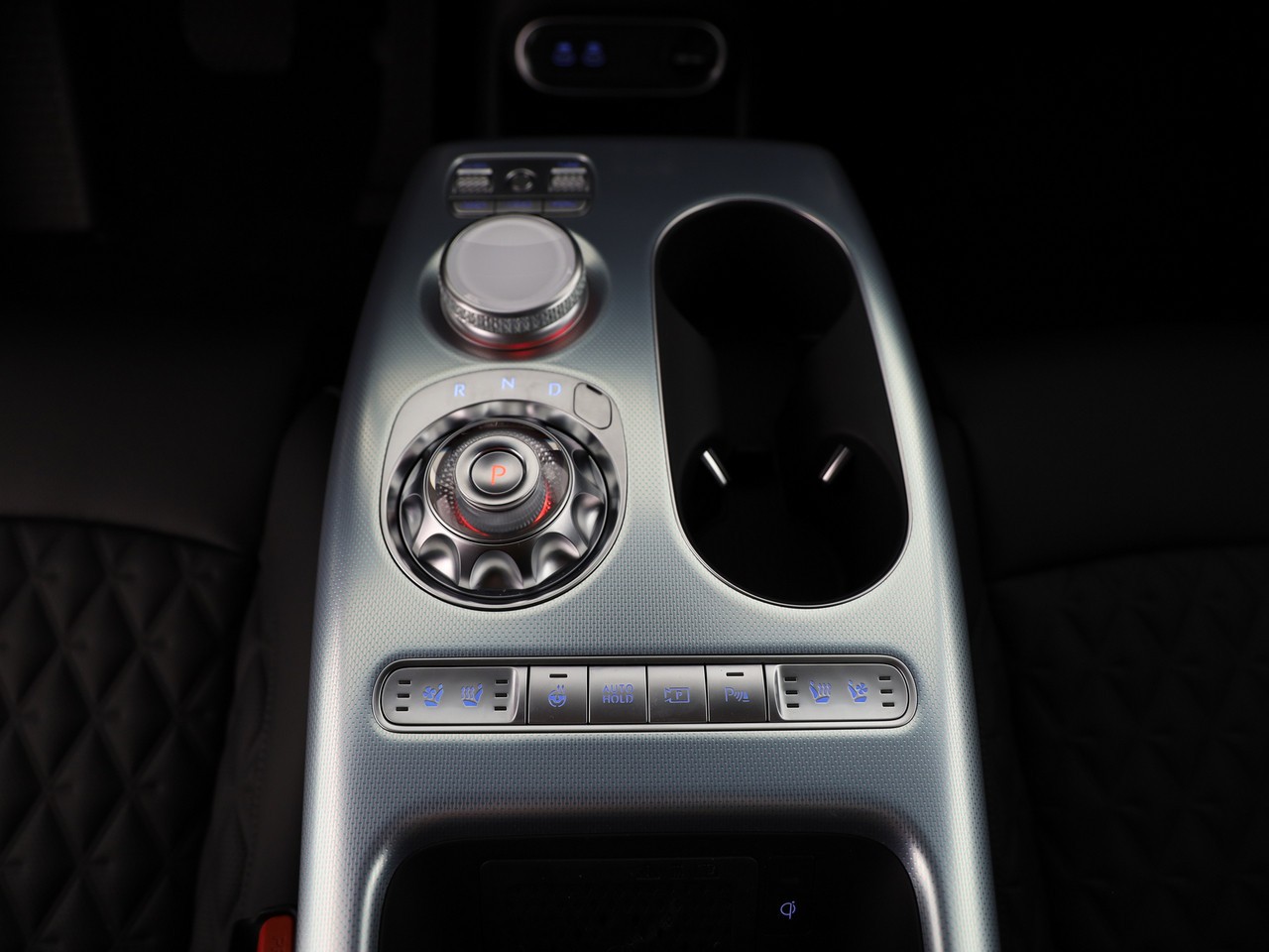GENESIS GV60 77.4 kWh Sport AWD-image-23