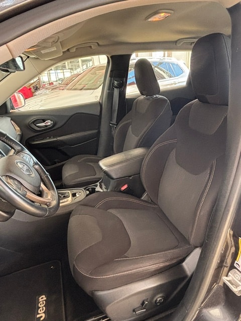 JEEP Cherokee 2.2TD Longitude AWD 9ATX-image-8