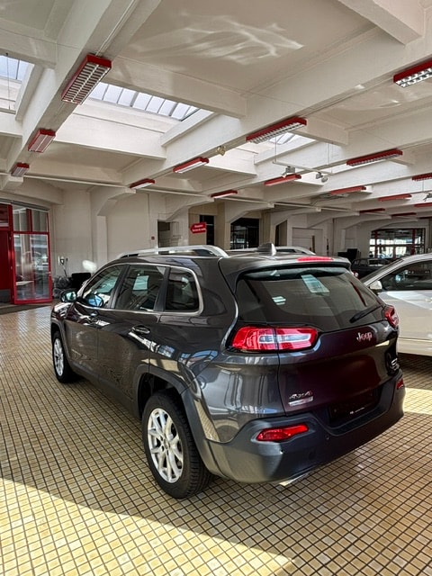 JEEP Cherokee 2.2TD Longitude AWD 9ATX-image-1