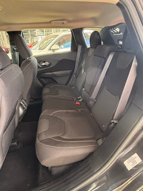JEEP Cherokee 2.2TD Longitude AWD 9ATX-image-9