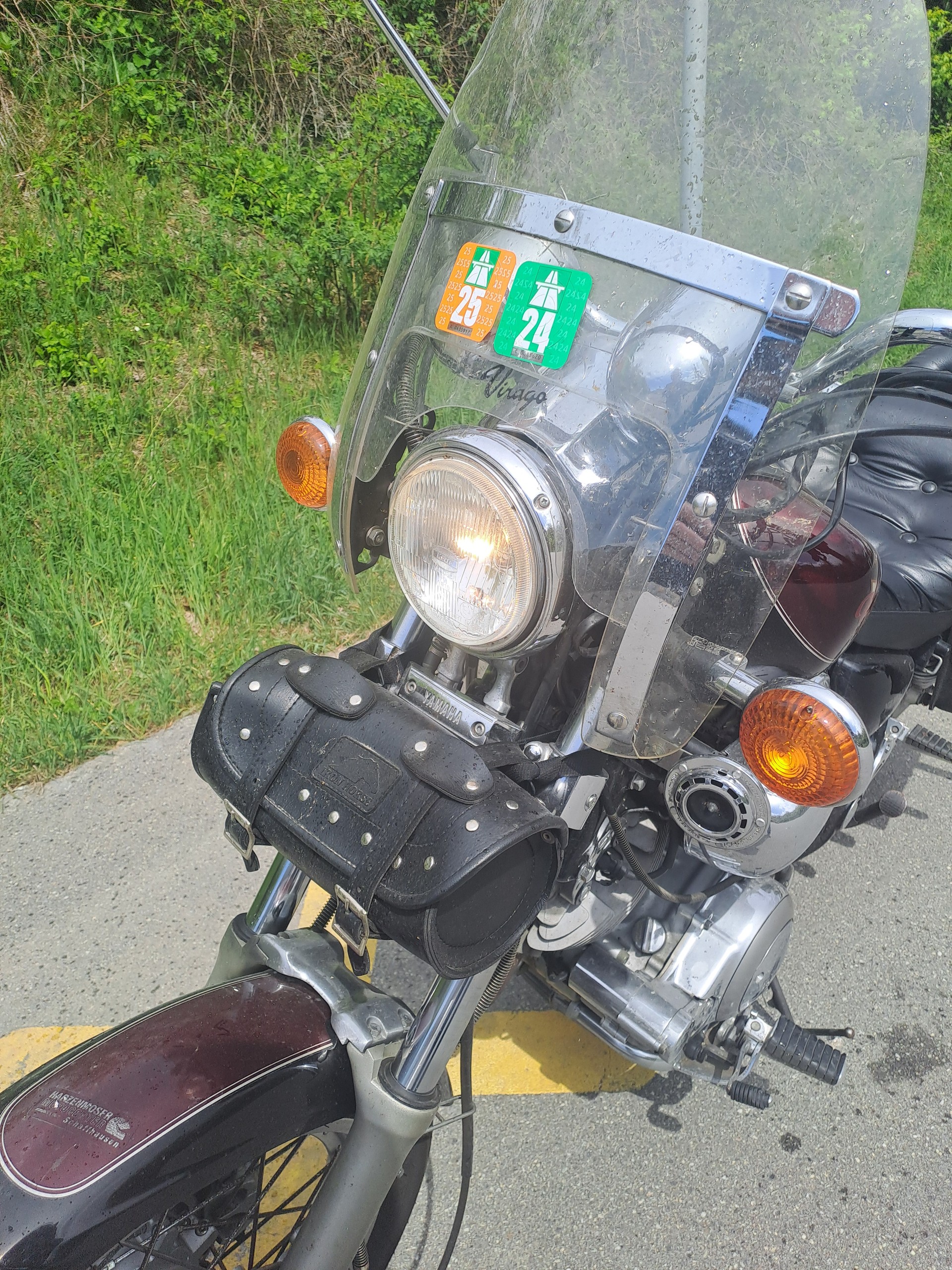 YAMAHA XV 750 Virago-image-1