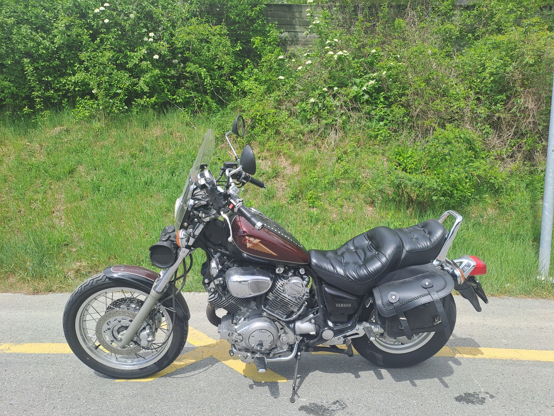YAMAHA XV 750 Virago-image-6