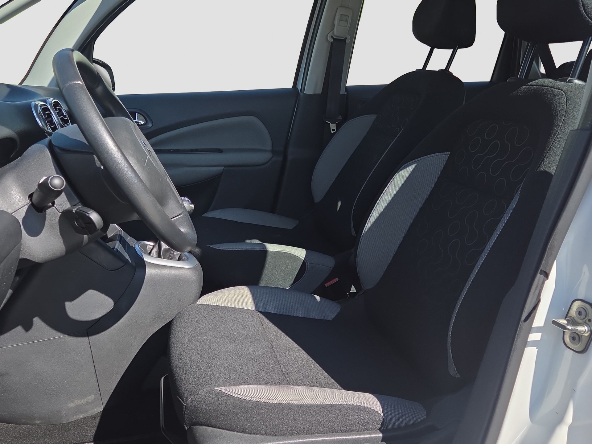 CITROEN C3 Picasso 1.6 HDi Exclusive-image-6