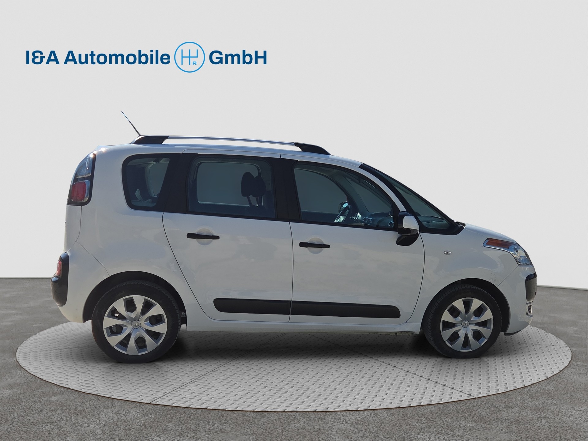CITROEN C3 Picasso 1.6 HDi Exclusive-image-3