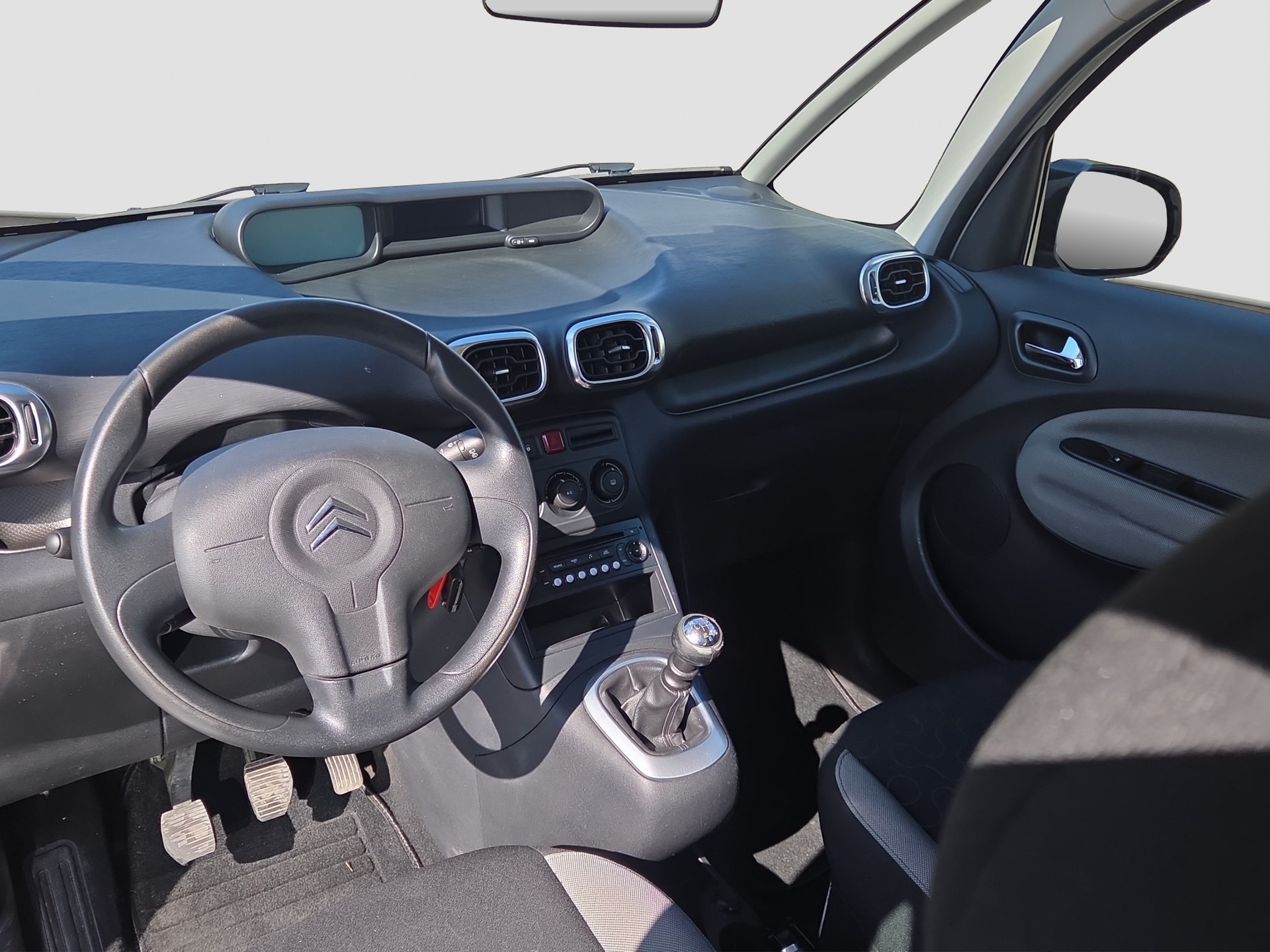CITROEN C3 Picasso 1.6 HDi Exclusive-image-7