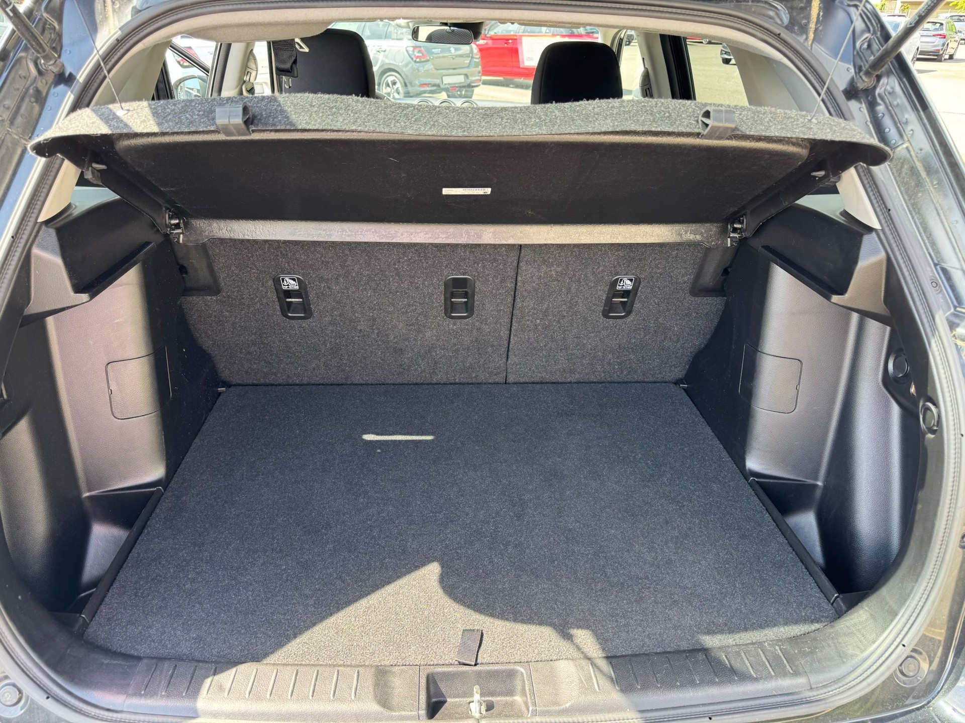 SUZUKI Vitara 1.4 Boosterjet Compact + Automatic-image-12