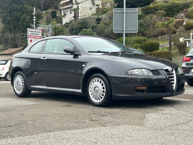 ALFA ROMEO GT 1.9 JTD Progression