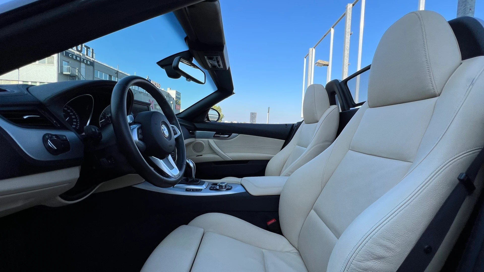 BMW Z4 sDRIVE35i DKG l 306 PS-image-24