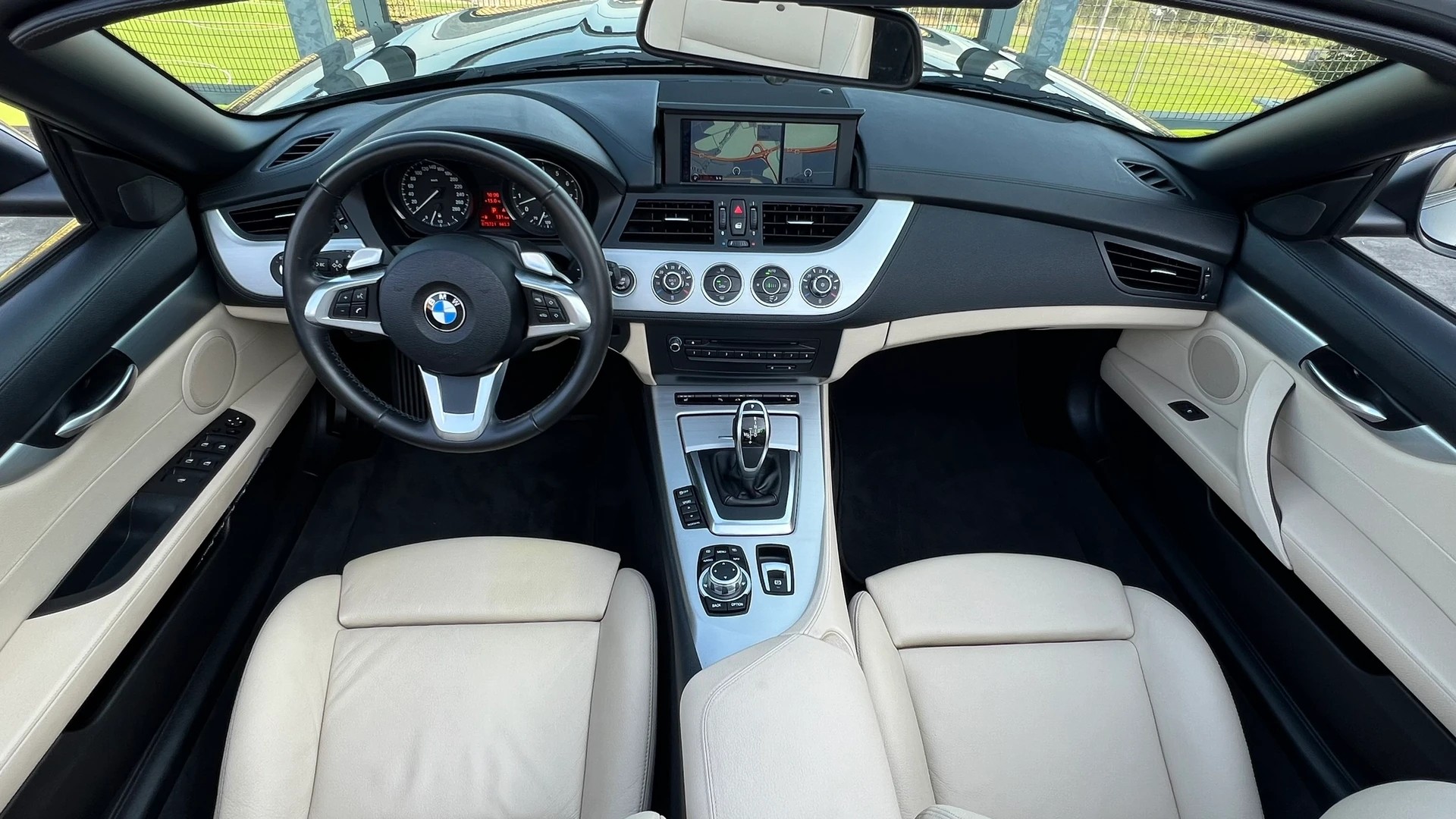BMW Z4 sDRIVE35i DKG l 306 PS-image-21