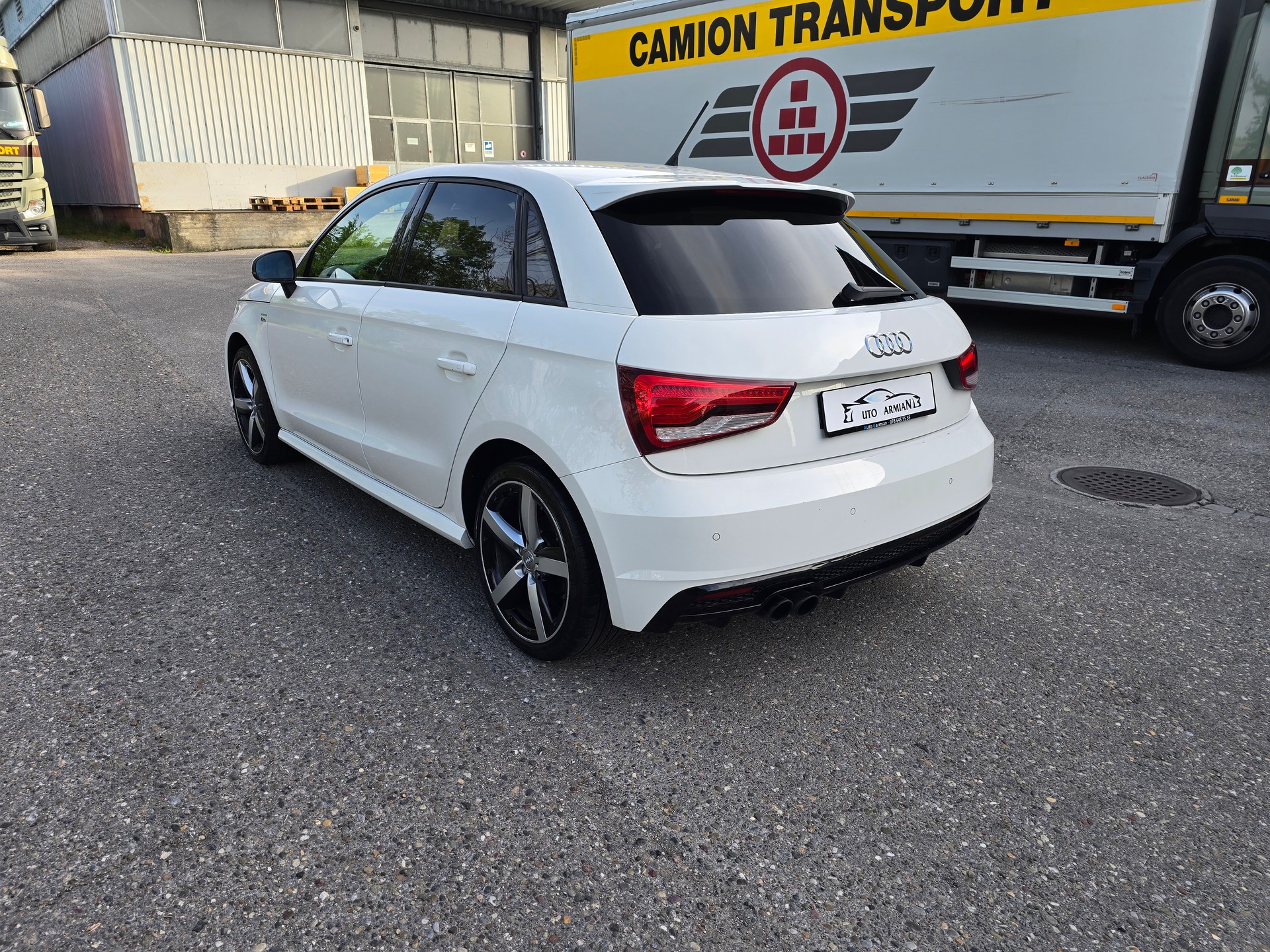 AUDI A1 Sportback 1.8 TFSI S Line S-tronic-image-5