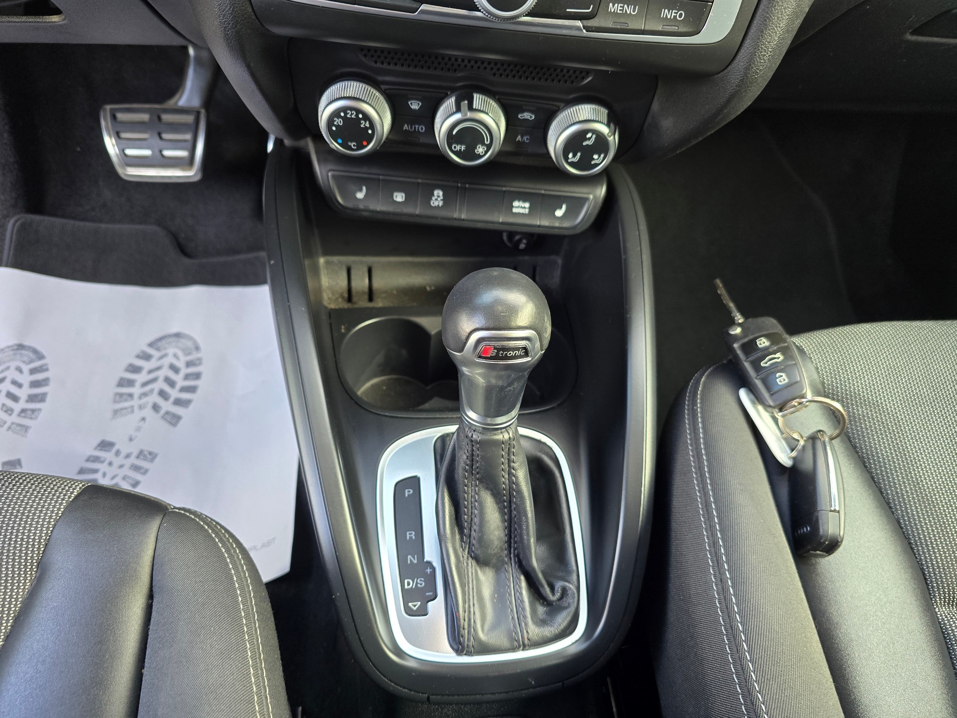AUDI A1 Sportback 1.8 TFSI S Line S-tronic-image-15