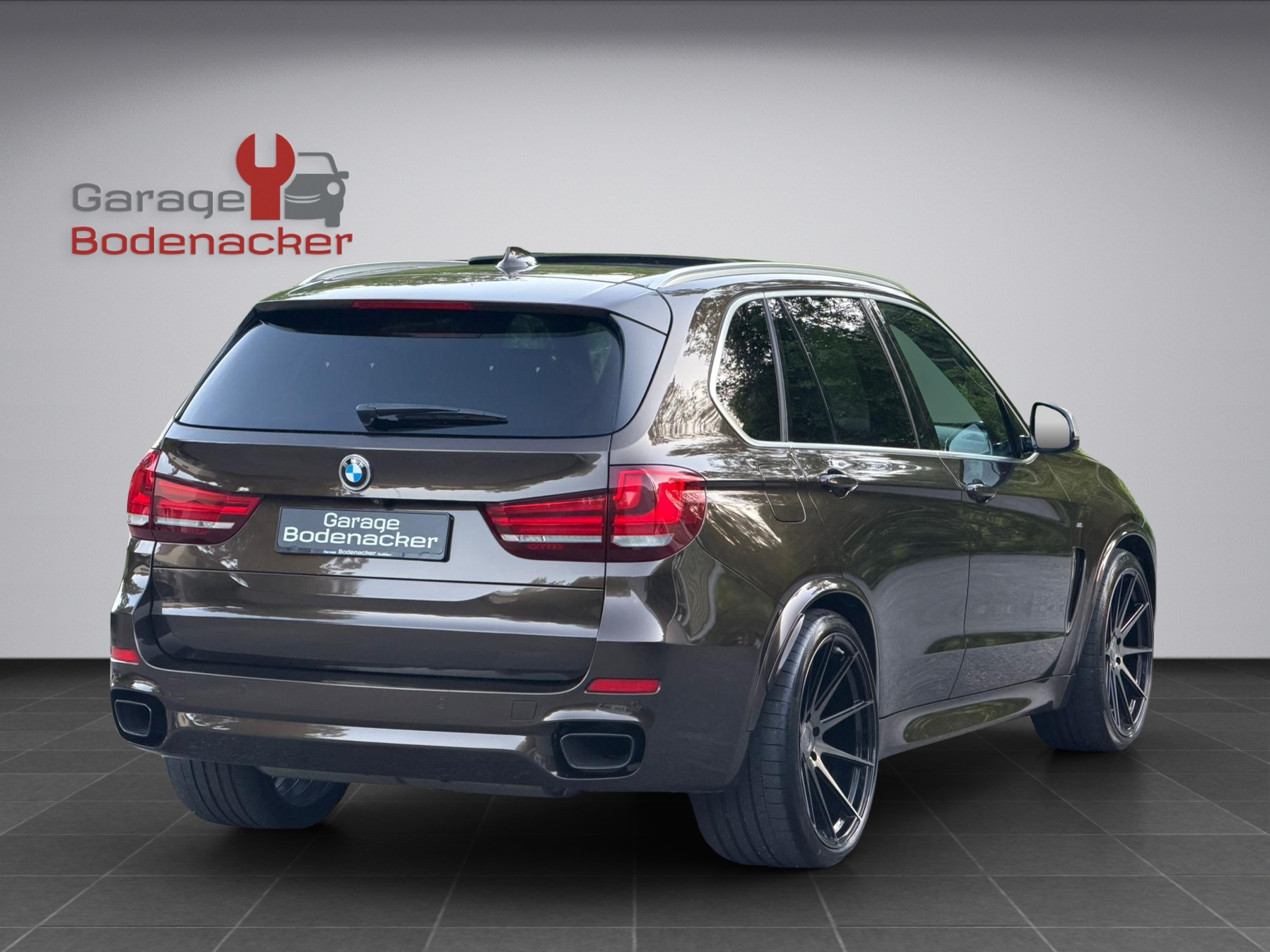 BMW X5 xDrive M50d Steptronic * 7 Sitzer * M Sport Paket * 22 Zoll * H&R Tieferlegung *-image-4