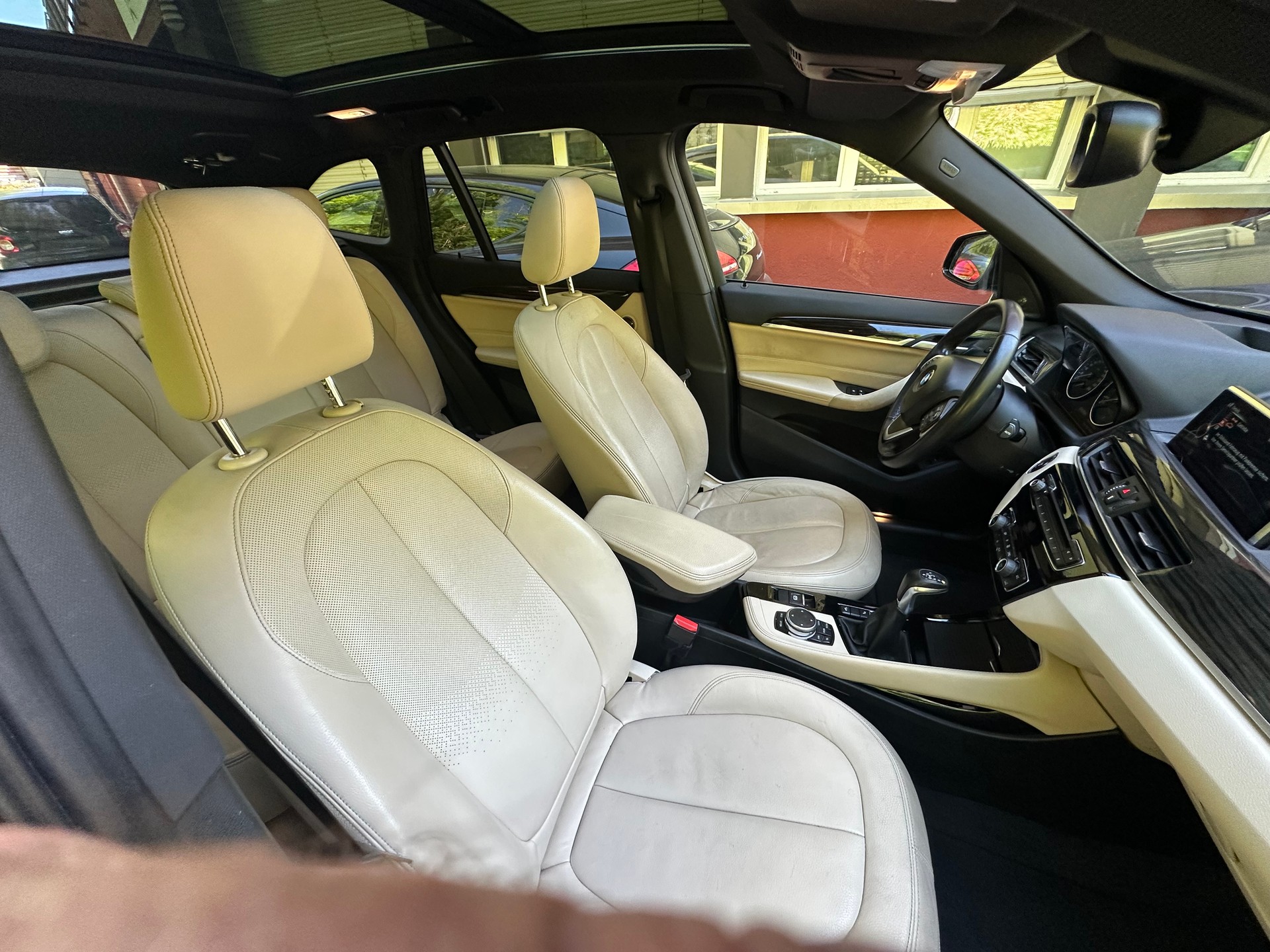 BMW X1 xDrive 25i xLine Steptronic-image-13