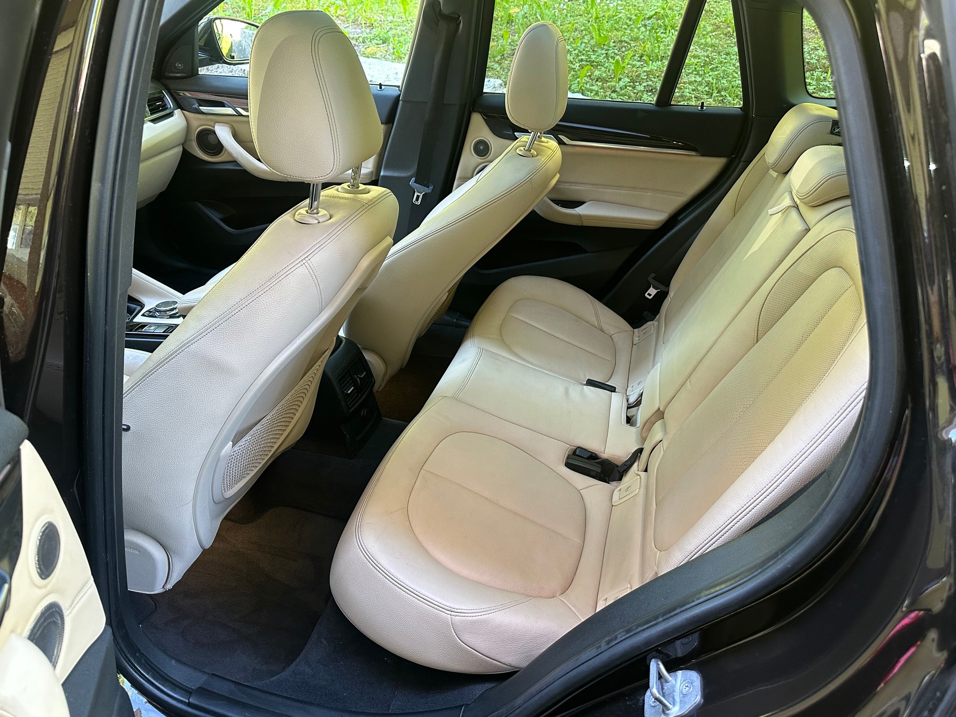 BMW X1 xDrive 25i xLine Steptronic-image-15
