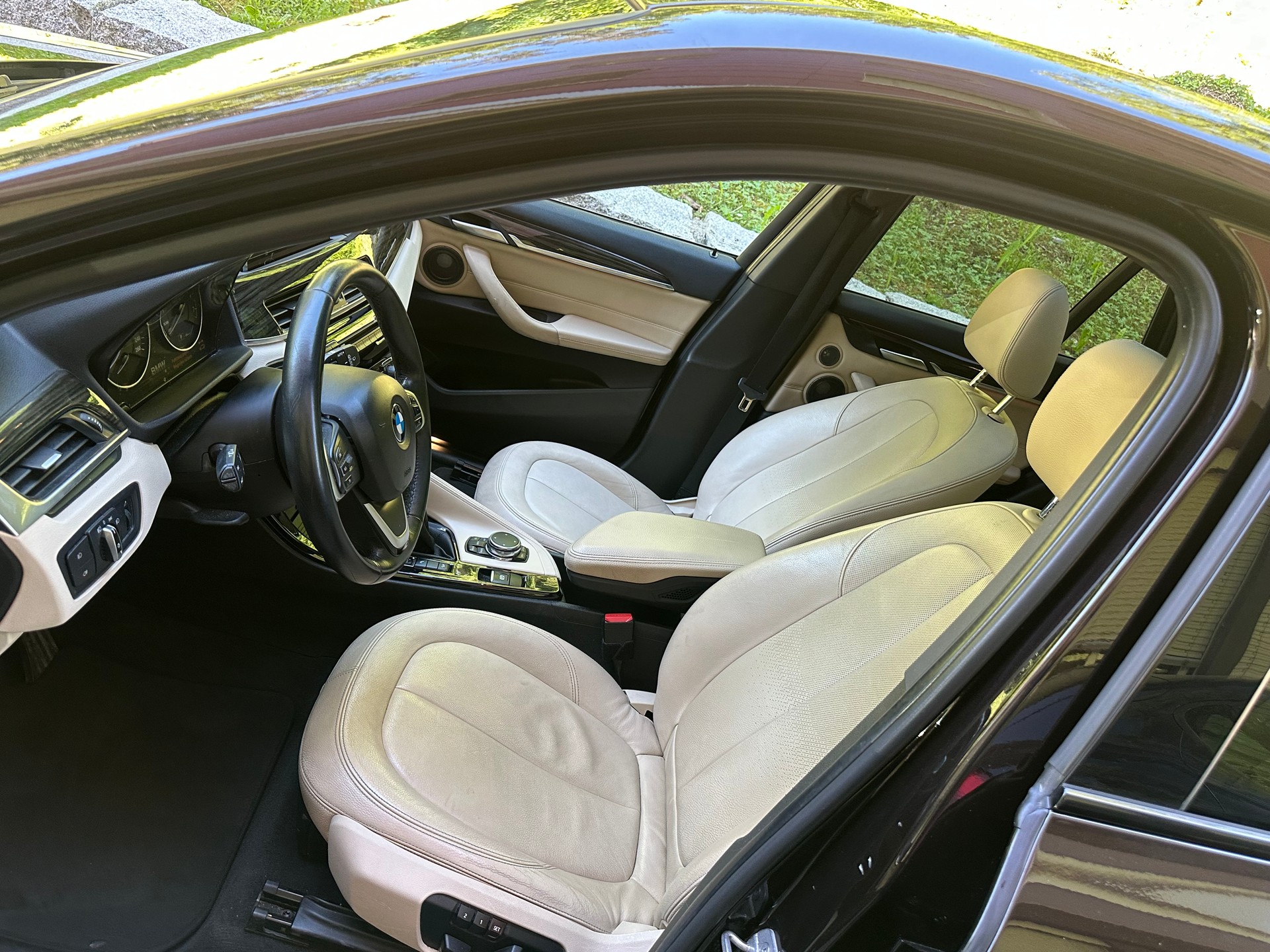 BMW X1 xDrive 25i xLine Steptronic-image-9