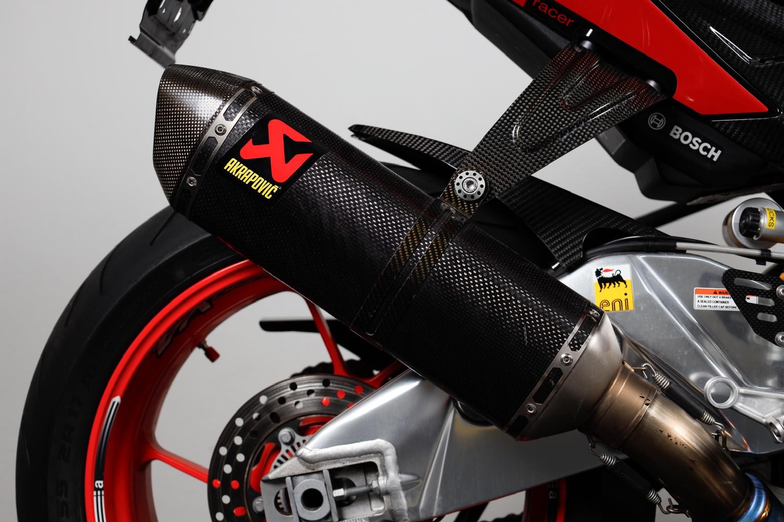 APRILIA Tuono V4 1100 Factory-image-6