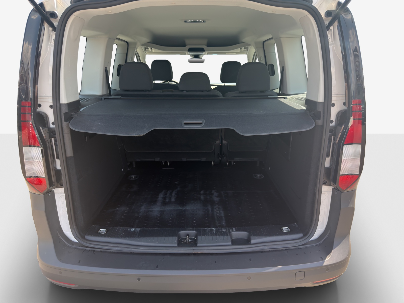 VW Caddy 2.0 TDI 4Motion-image-12