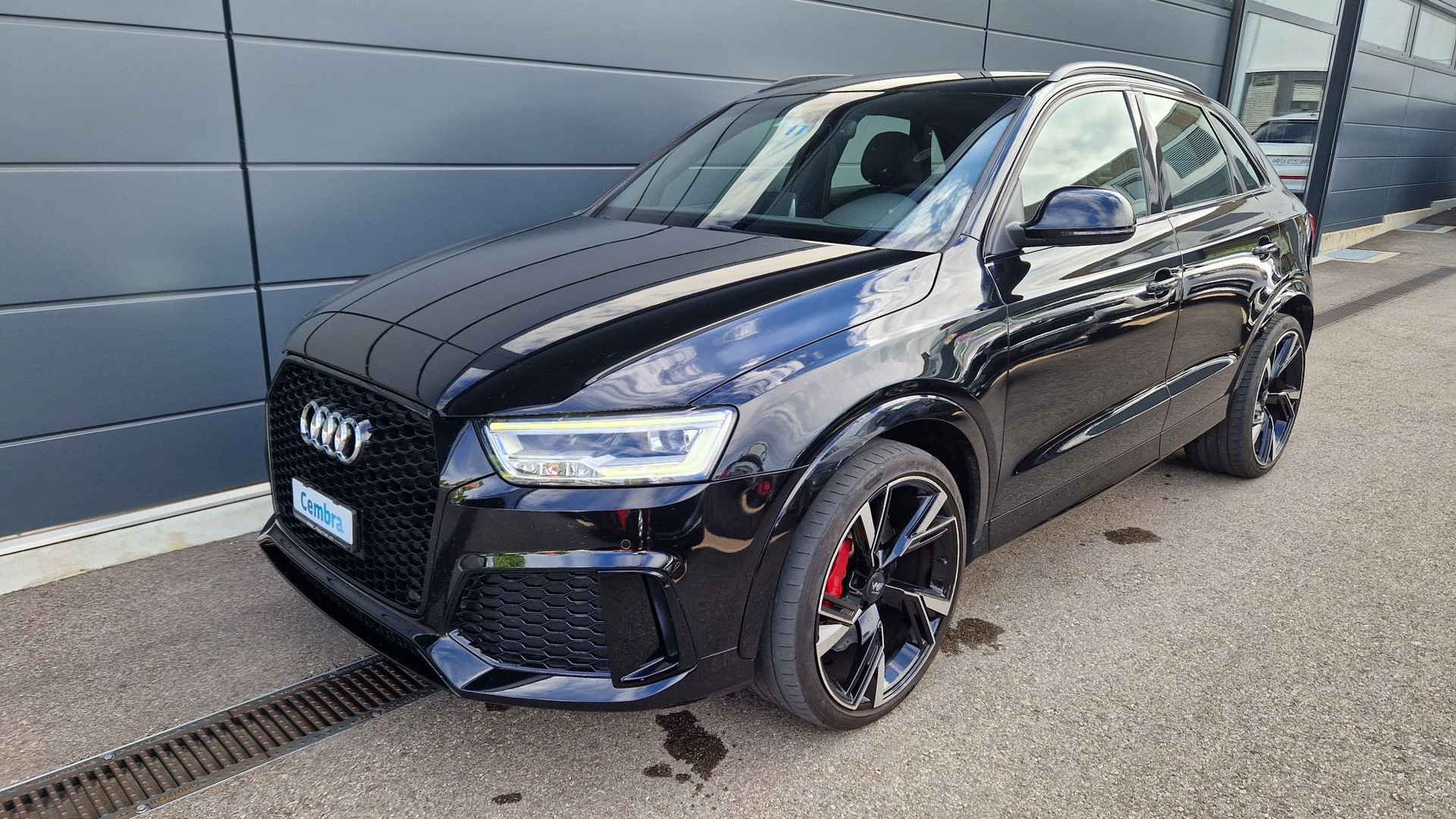 AUDI RS Q3