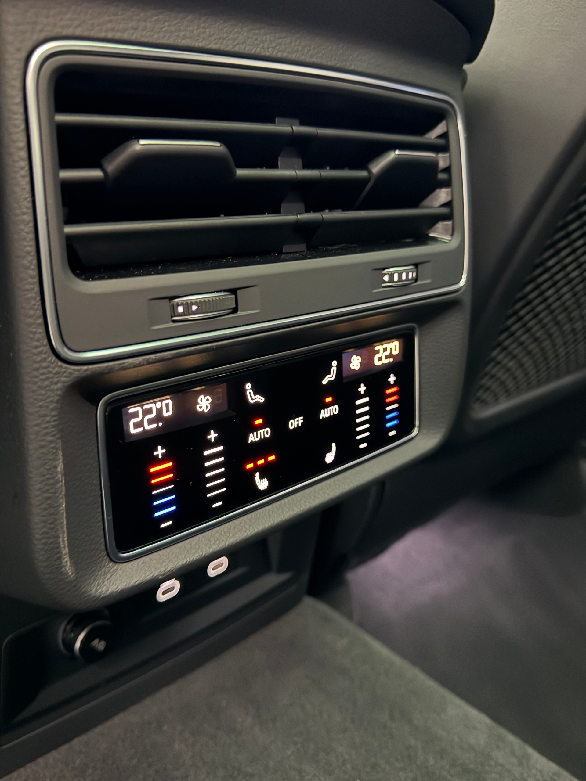 AUDI Q8 SUV 50 TDI quattro tiptronic !!!VOLLAUSSTATTUNG!!!-image-24