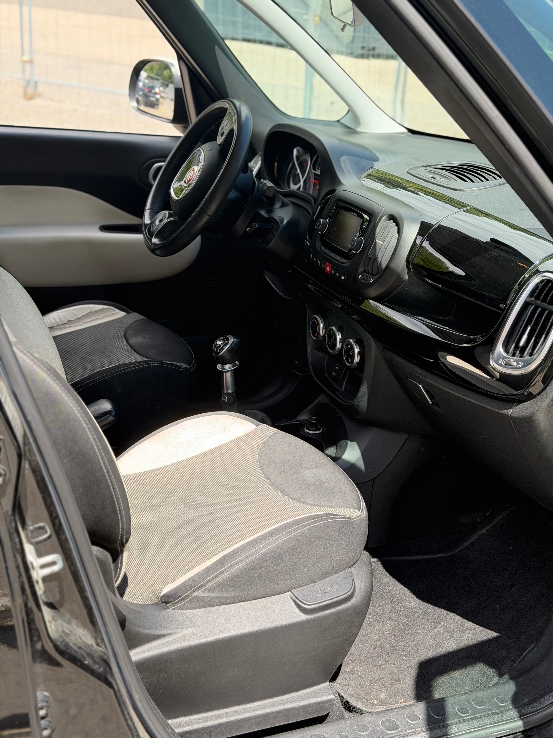 FIAT 500L 1.4 TB 16V Trekking-image-9
