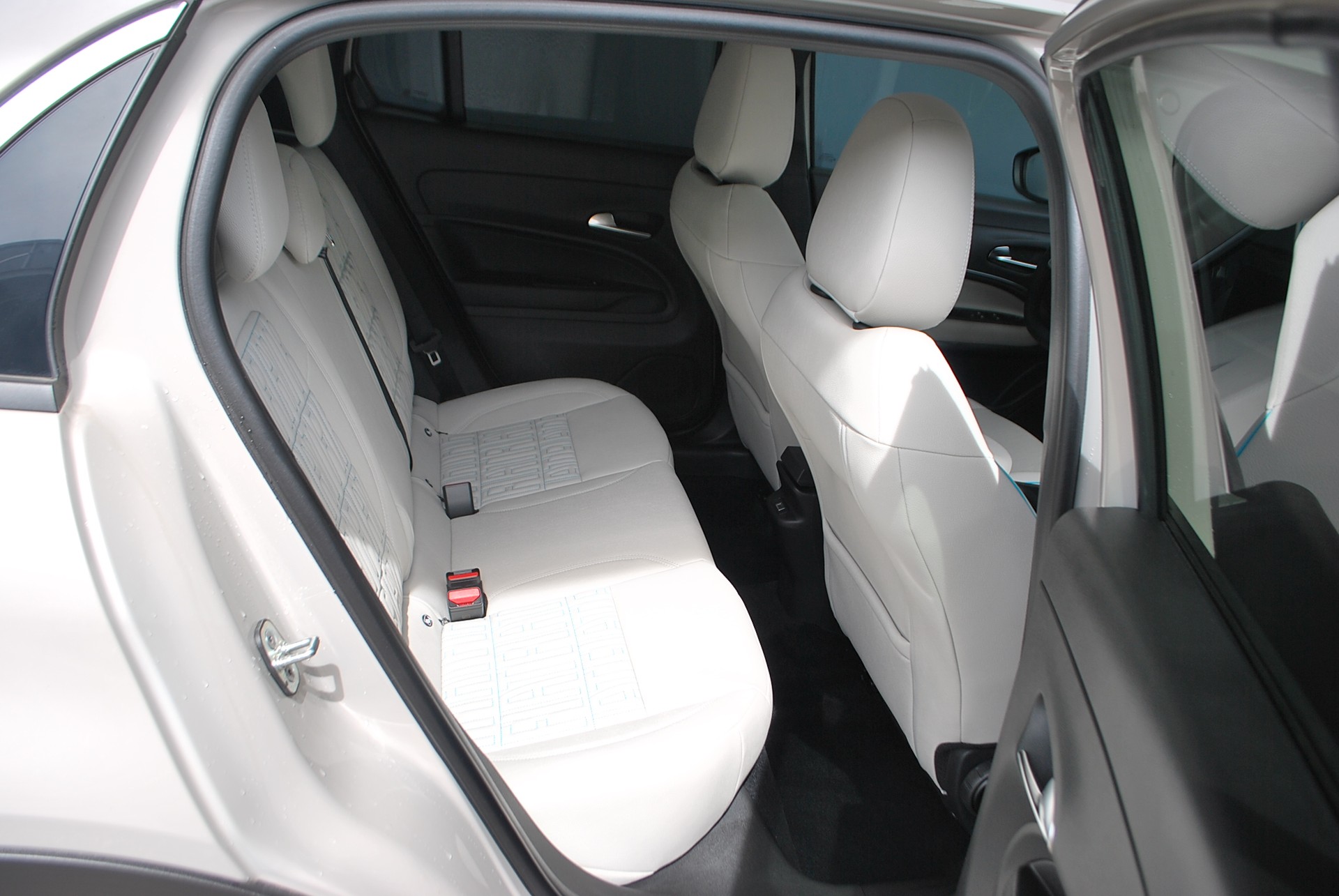FIAT 600h MildHybrid La Prima-image-10