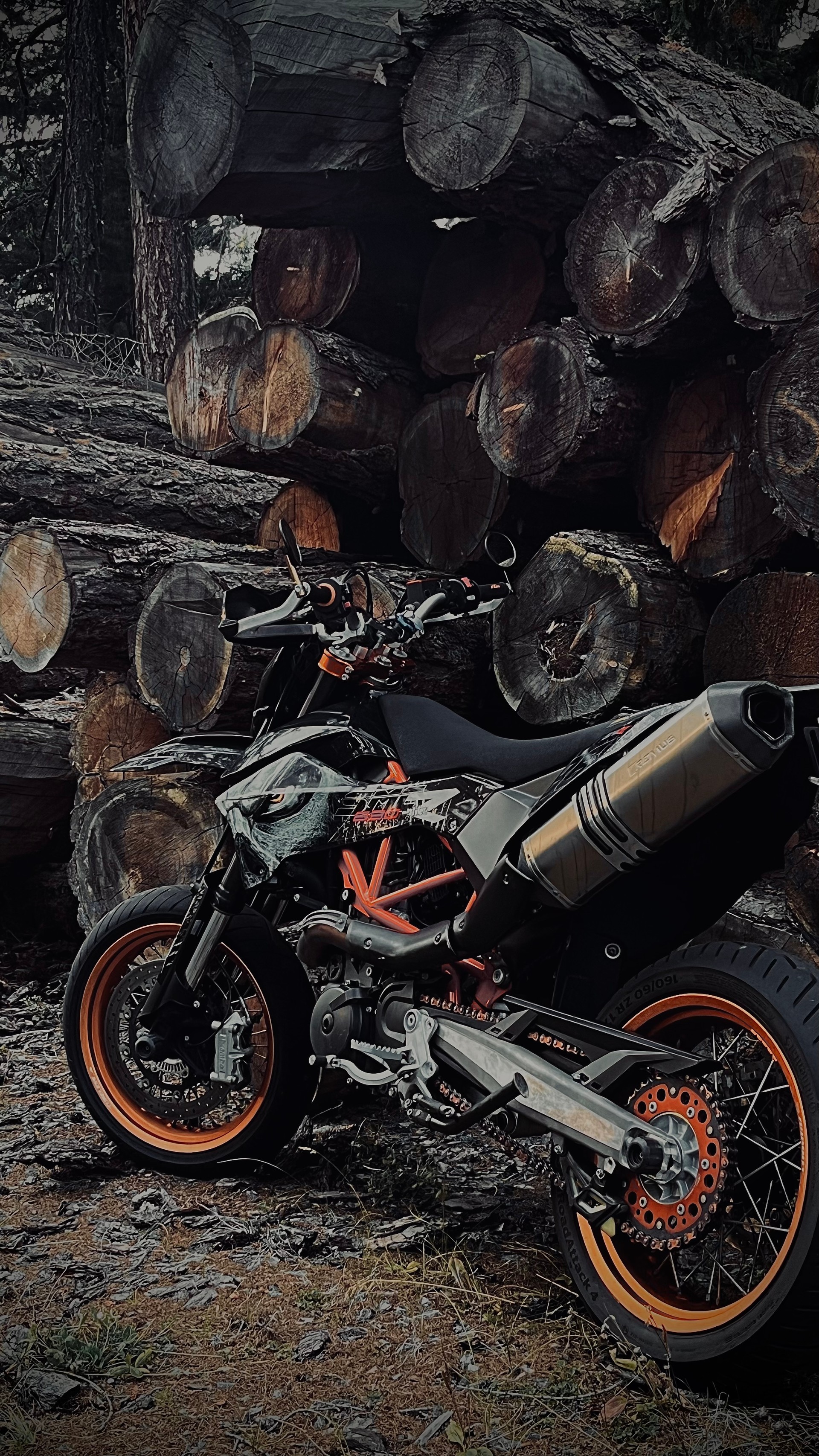 KTM 690 SMC R-image-1