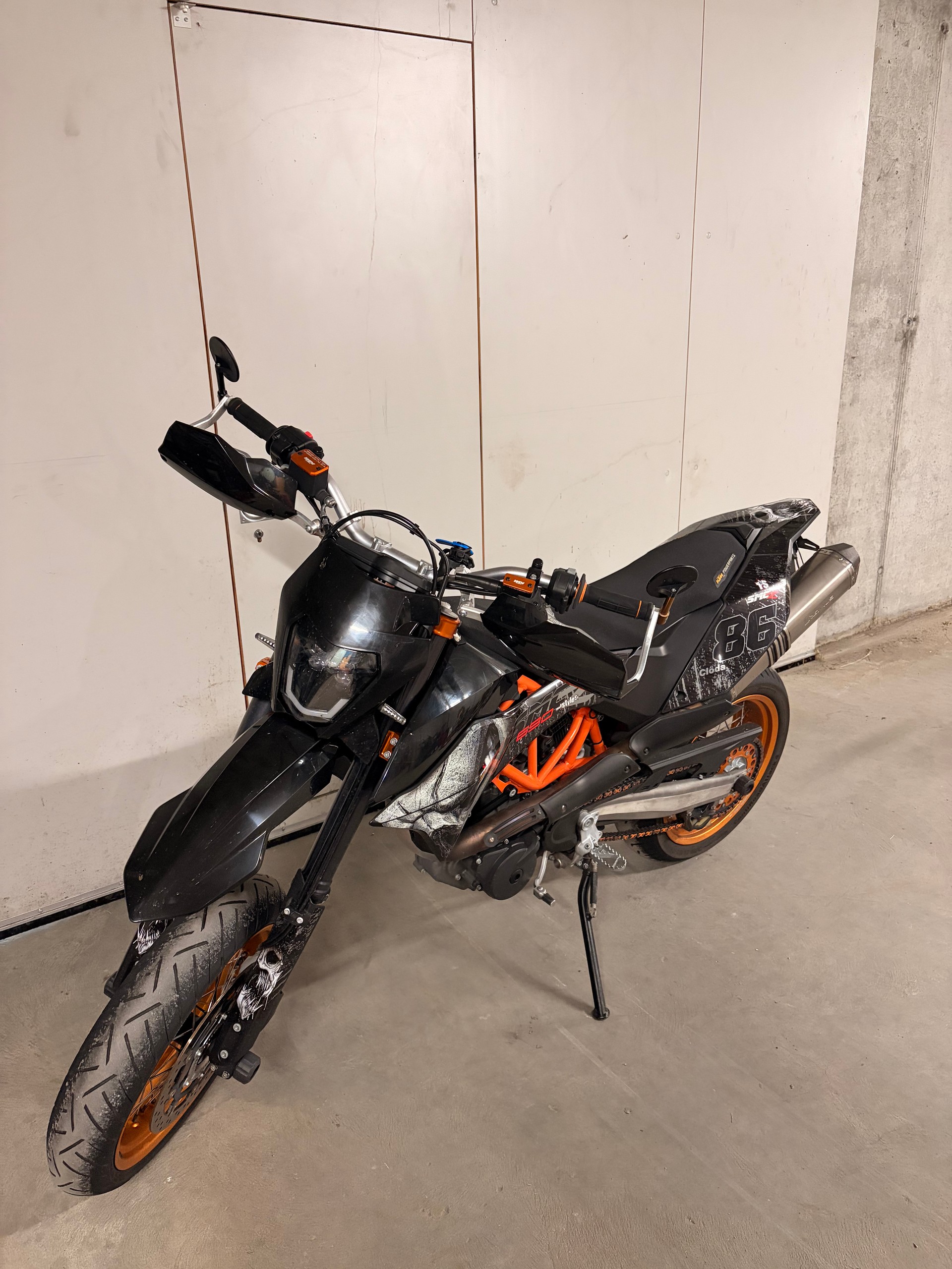KTM 690 SMC R-image-0