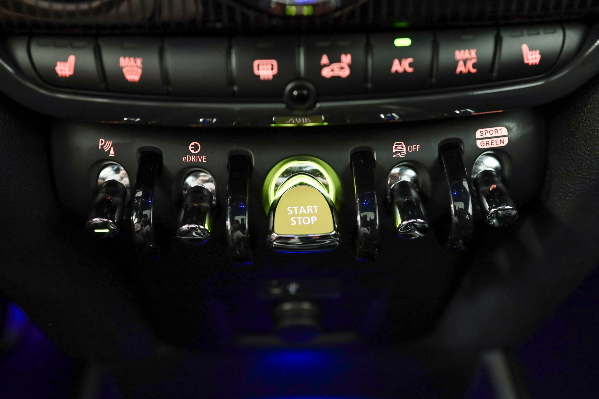 MINI Countryman Cooper S E ALL4 Steptronic-image-19