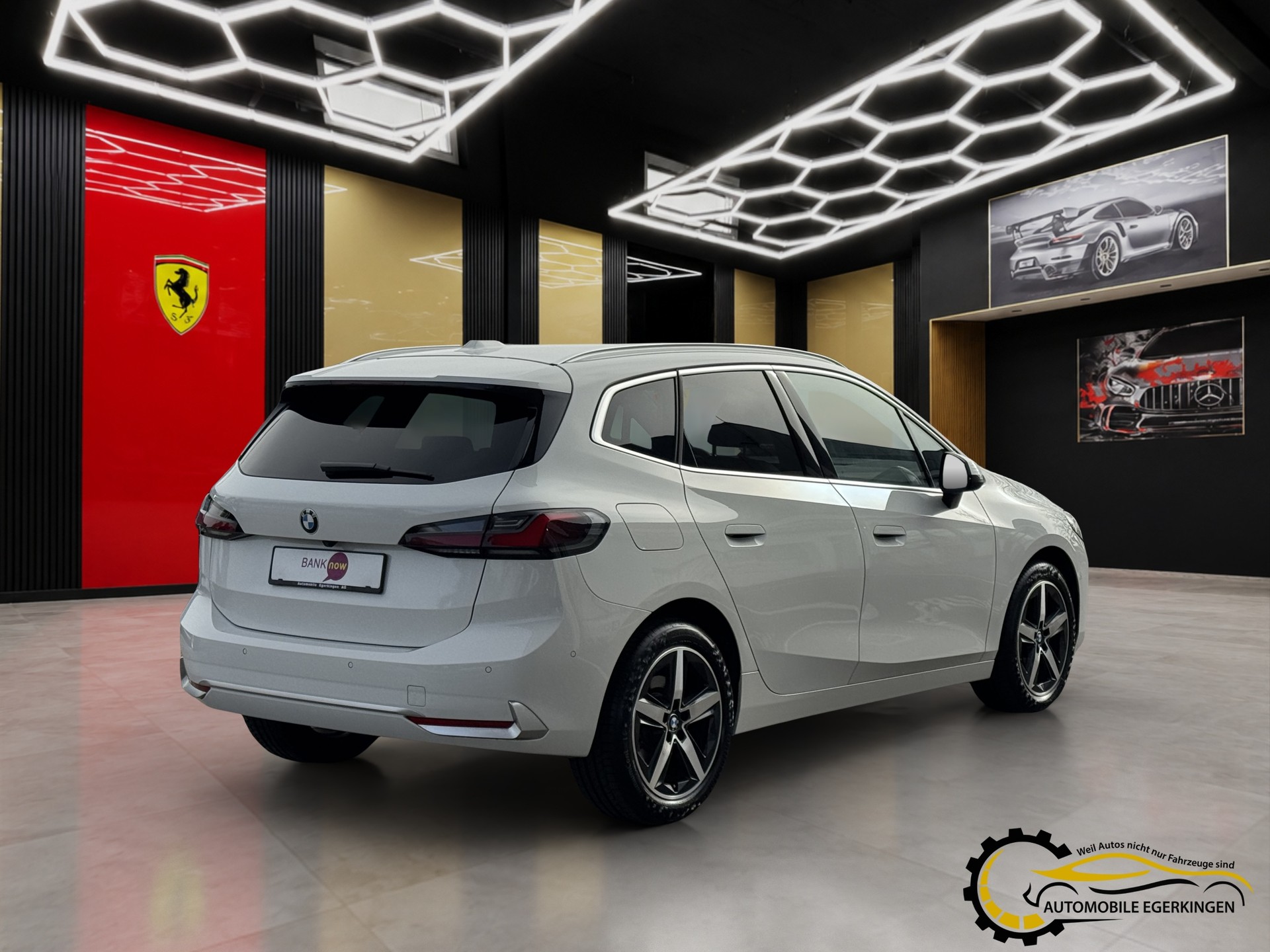 BMW 218d Active Tourer-image-4