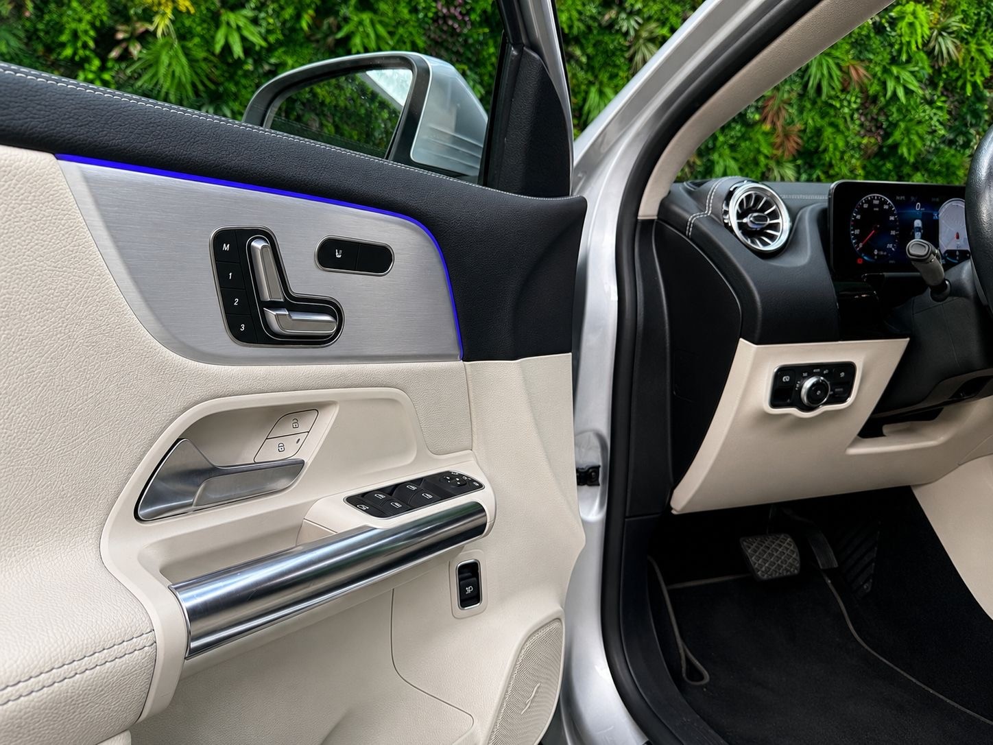 MERCEDES-BENZ GLA 220d 4Matic Progressive 8G-DCT-image-11