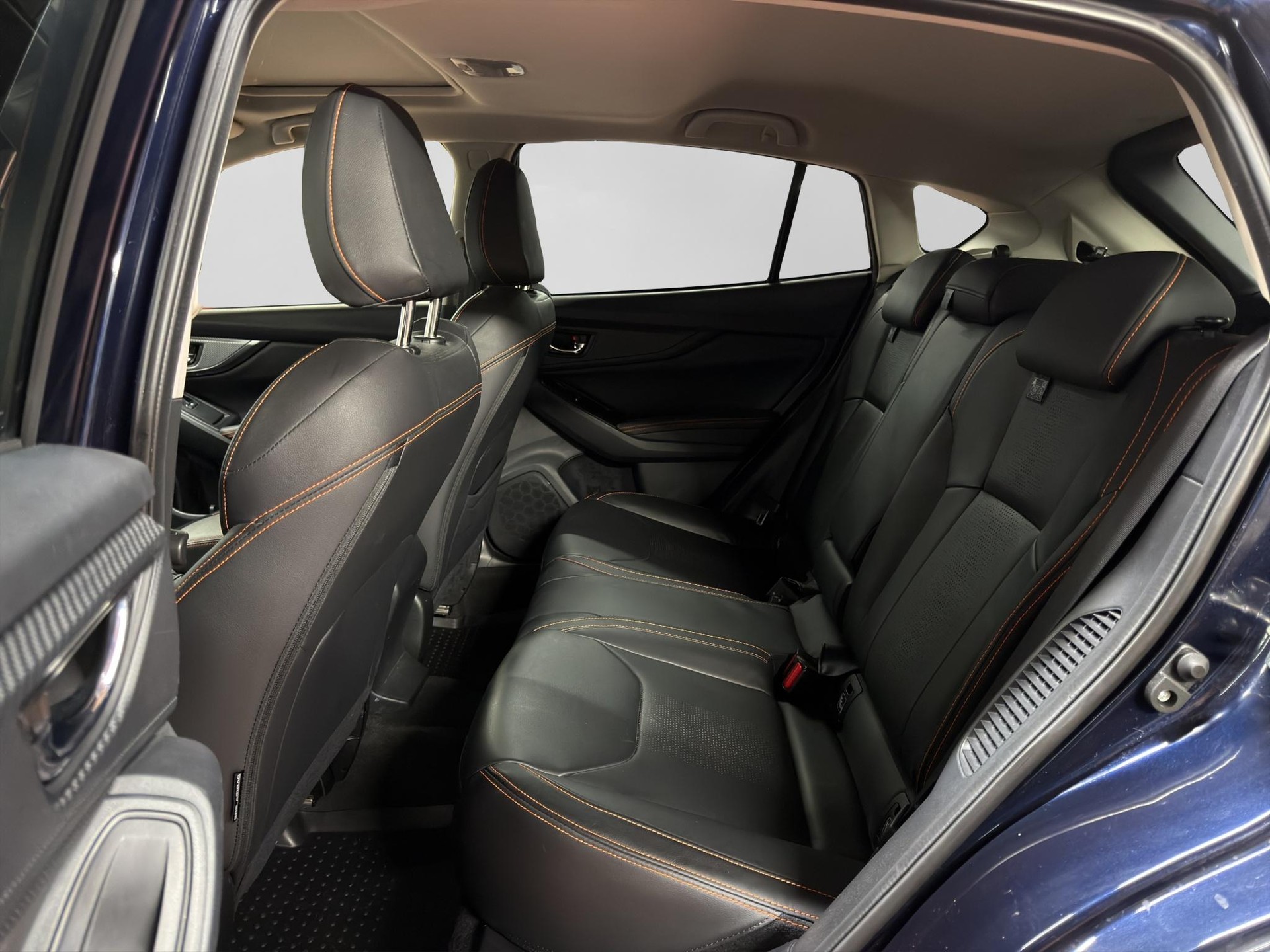 SUBARU XV 2.0i e-Boxer Luxury-showroom-element-3