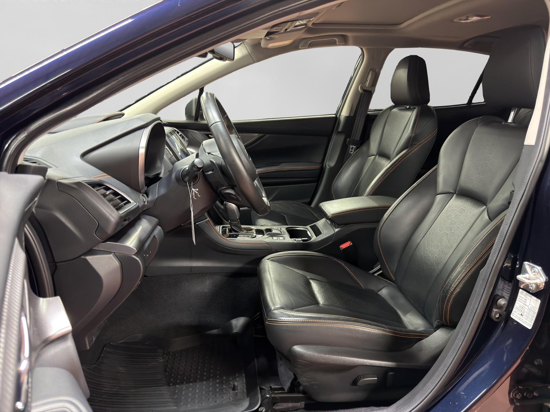 SUBARU XV 2.0i e-Boxer Luxury-showroom-element-1