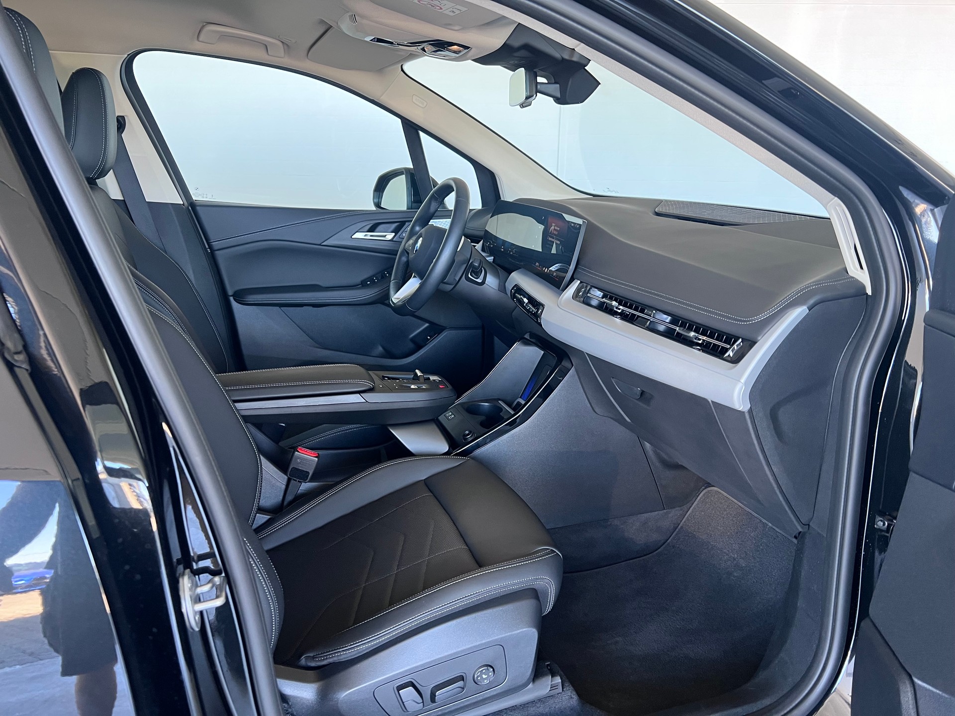 BMW 220i Active Tourer DKG-image-15