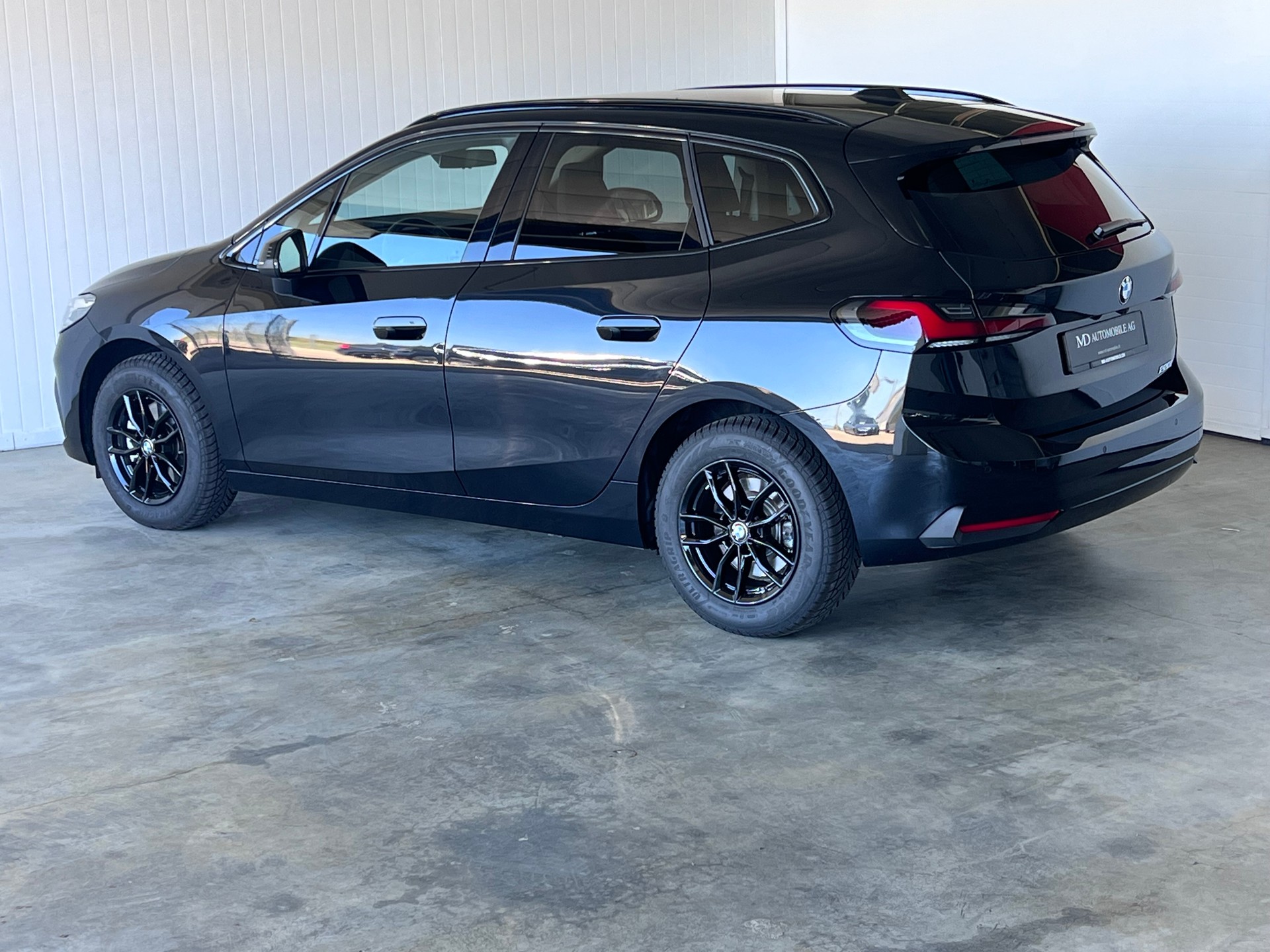 BMW 220i Active Tourer DKG-image-10