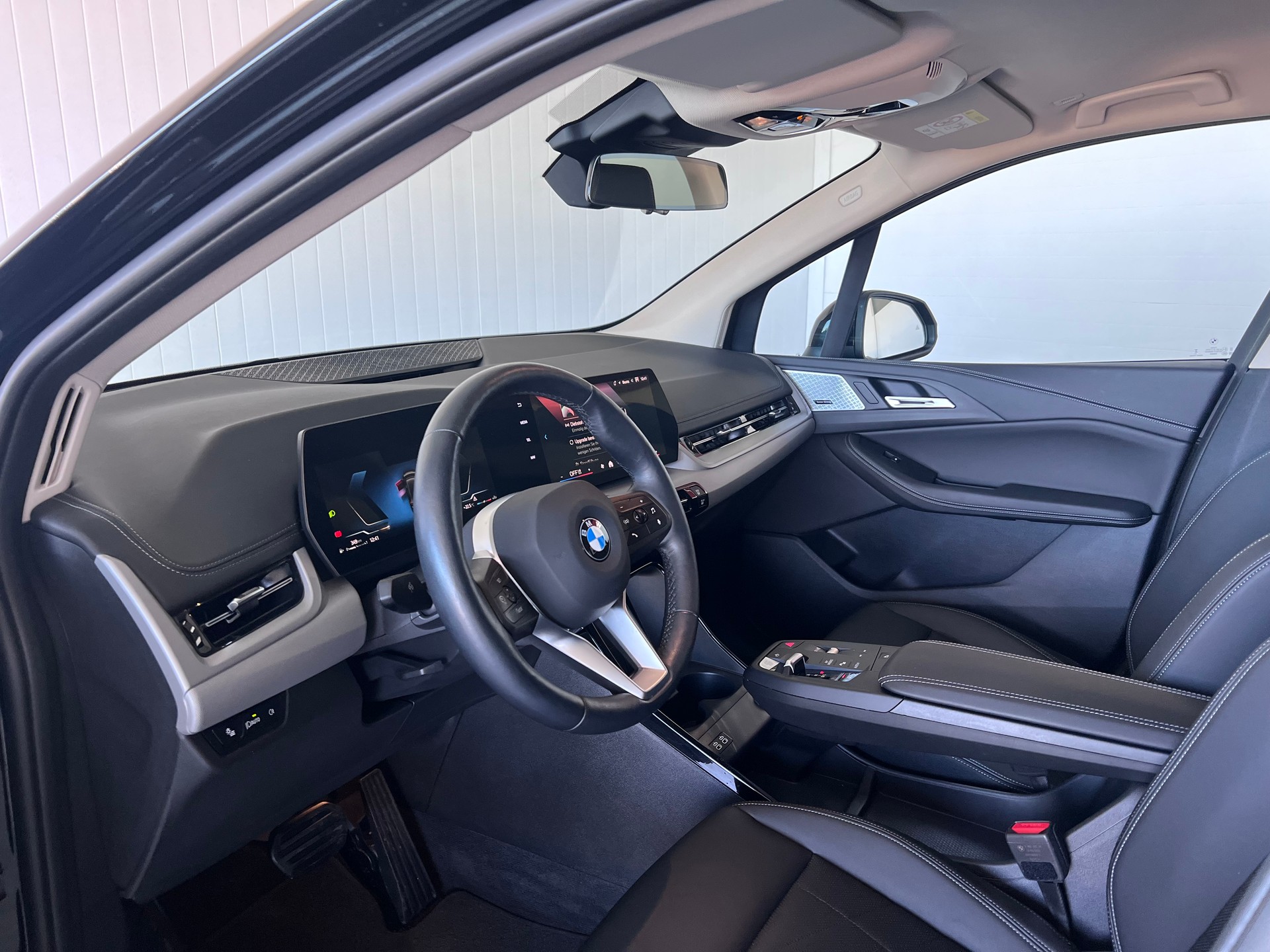 BMW 220i Active Tourer DKG-image-12
