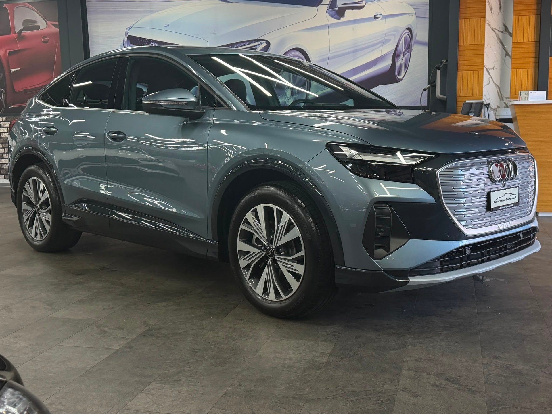 AUDI Q4 Sportback e-tron 45-showroom-element-2