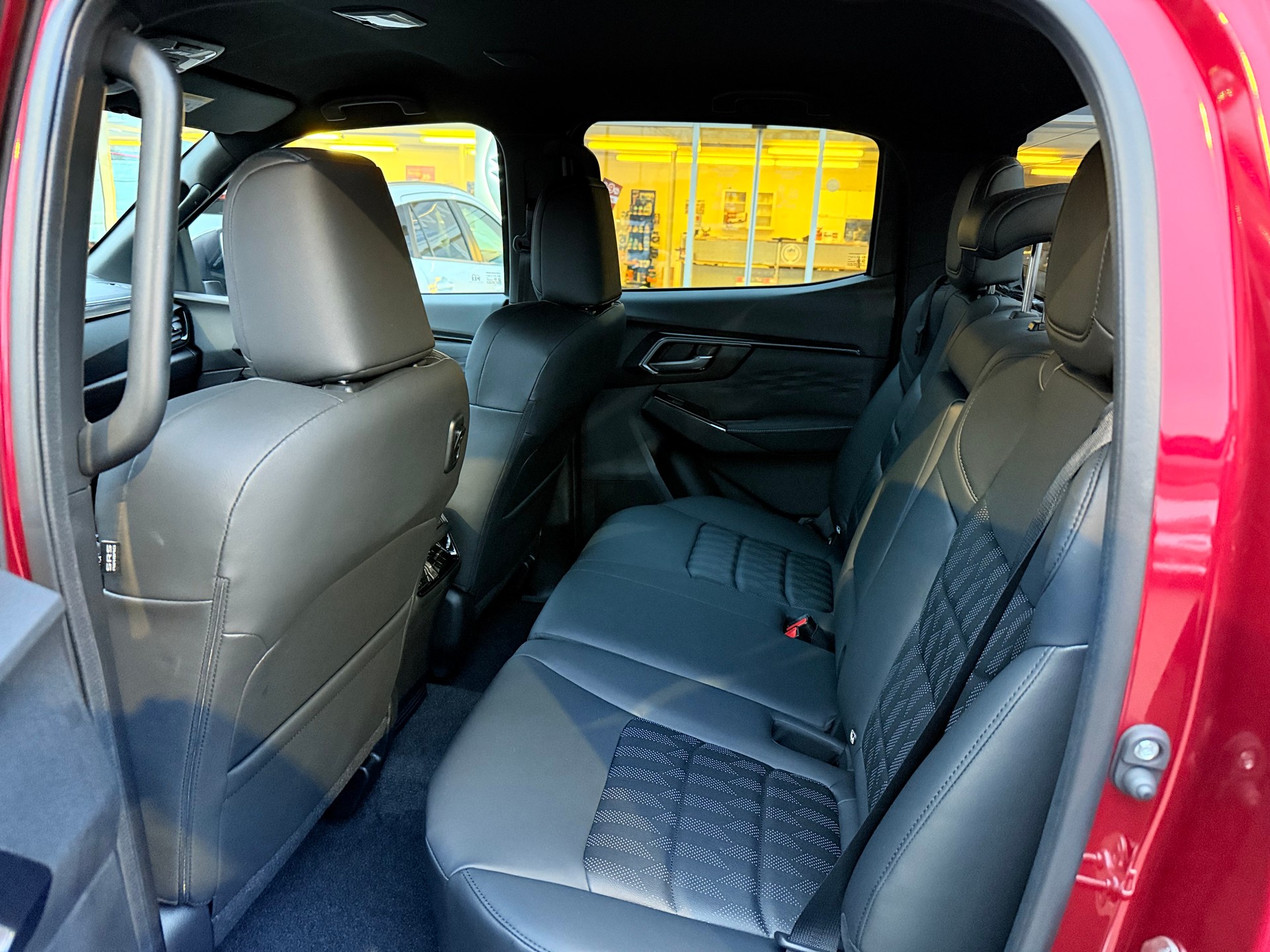 ISUZU D-MAX 1.9 CrewCab N60 Nitro Sport 4x4-image-22