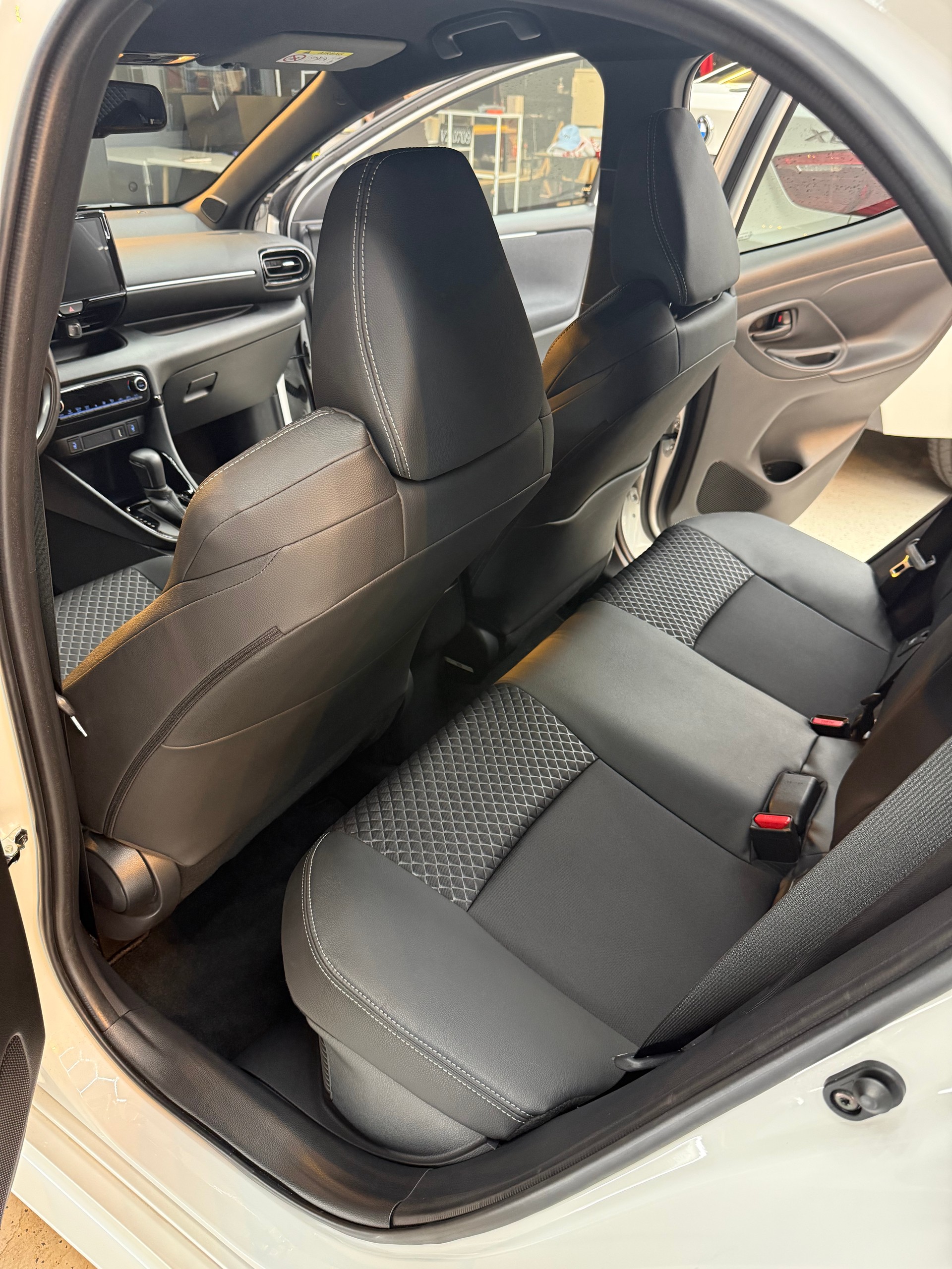 TOYOTA 1.5 VVT-i HSD Premium-image-7