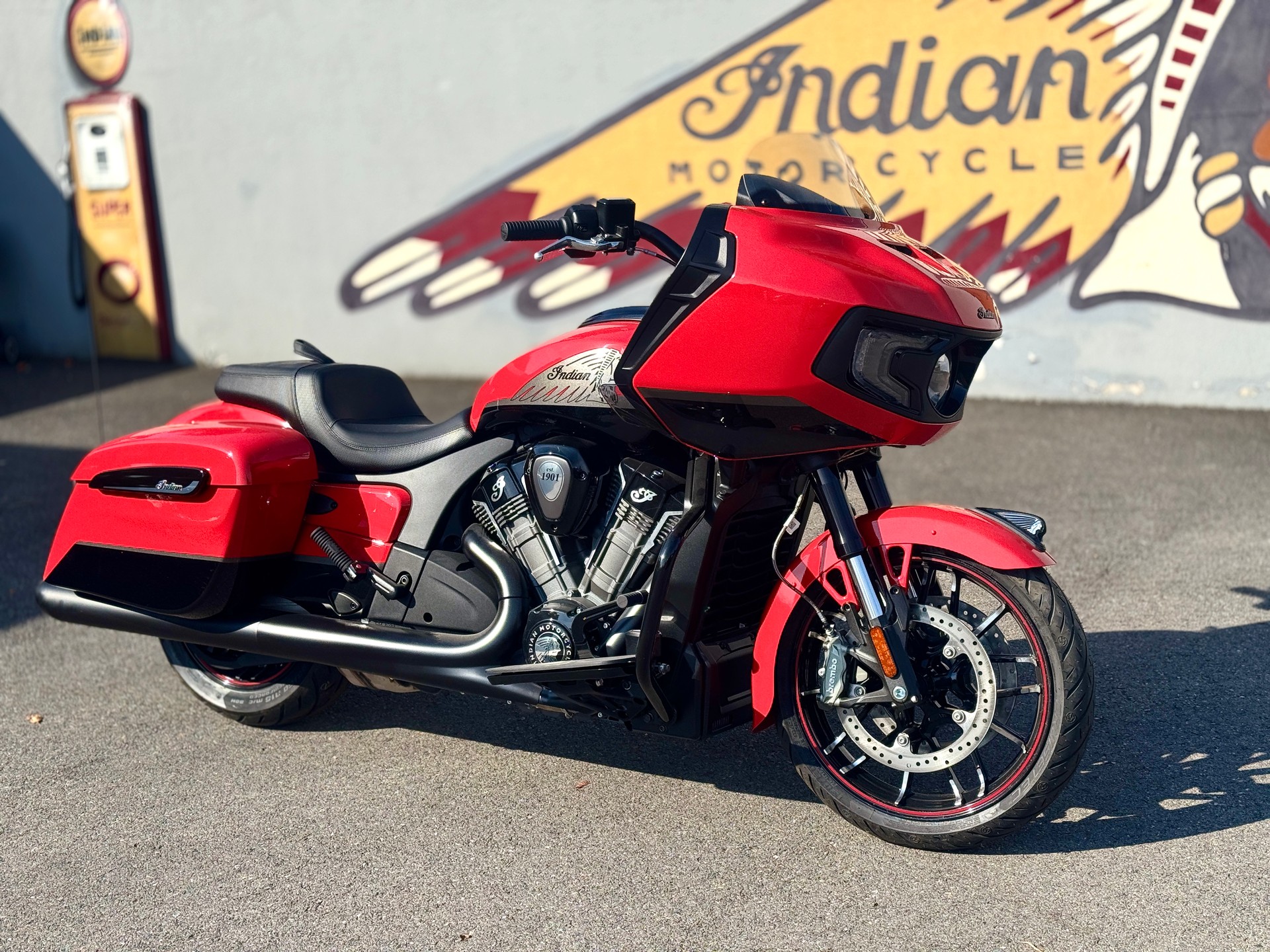 INDIAN Challenger Dark Horse-image-1
