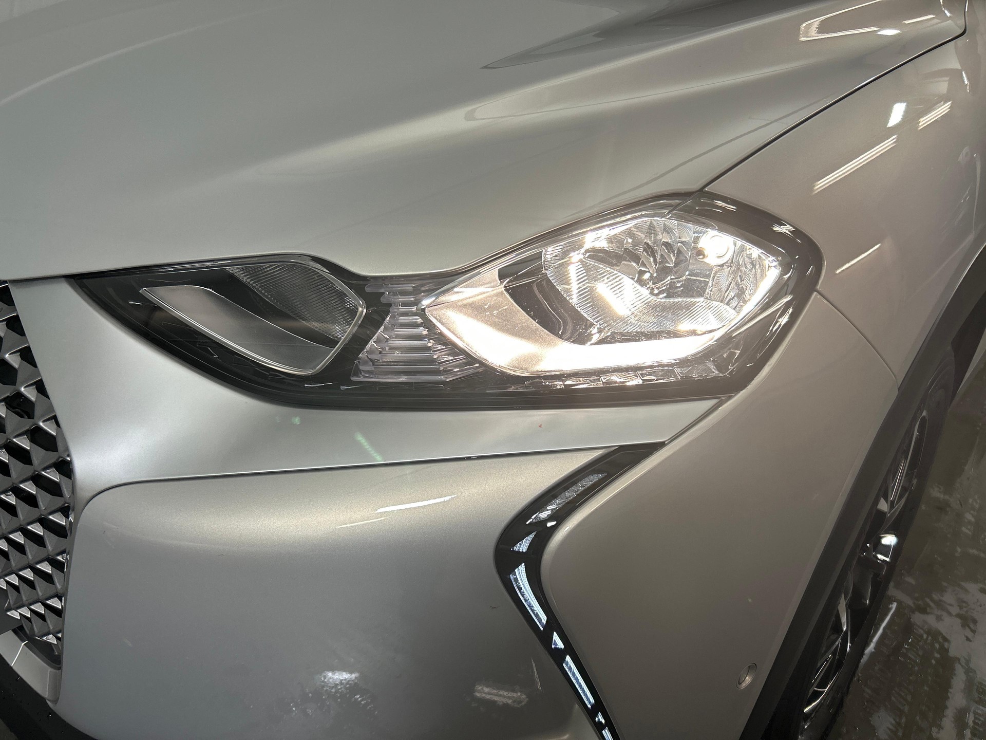 DS AUTOMOBILES 3 Crossback E-Tense So Chic-image-16